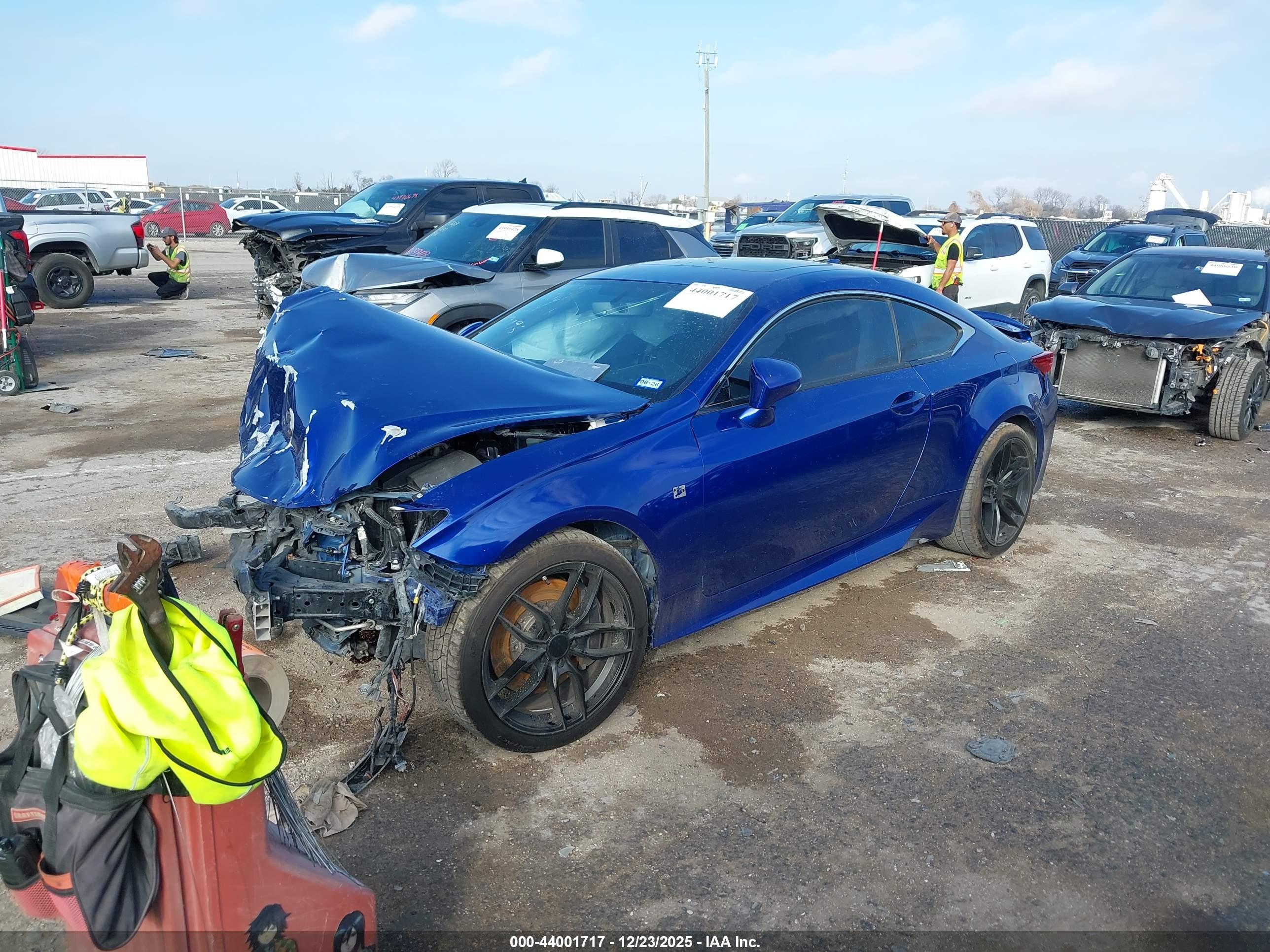 LEXUS RC image 2