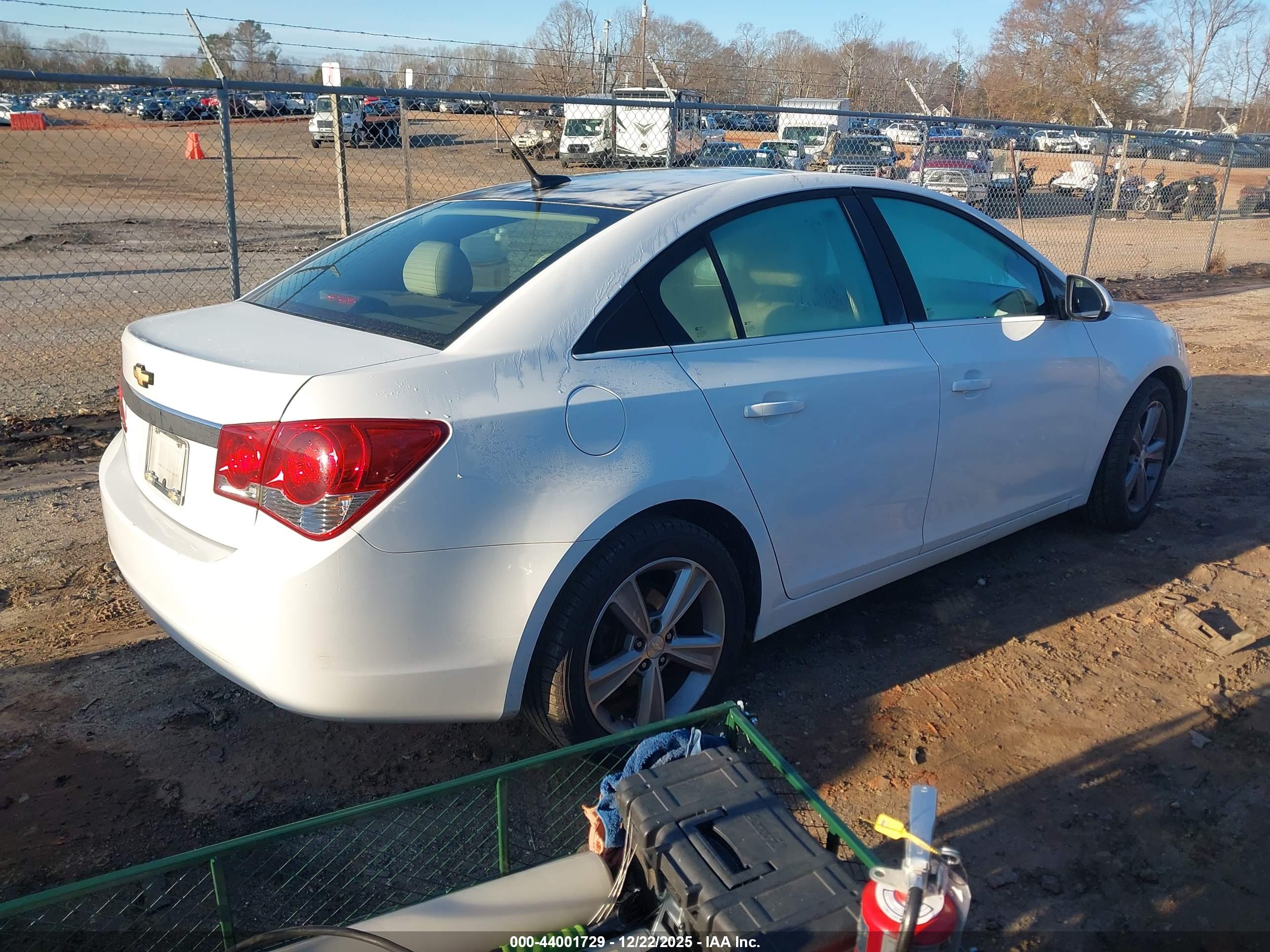 CHEVROLET CRUZE image 4