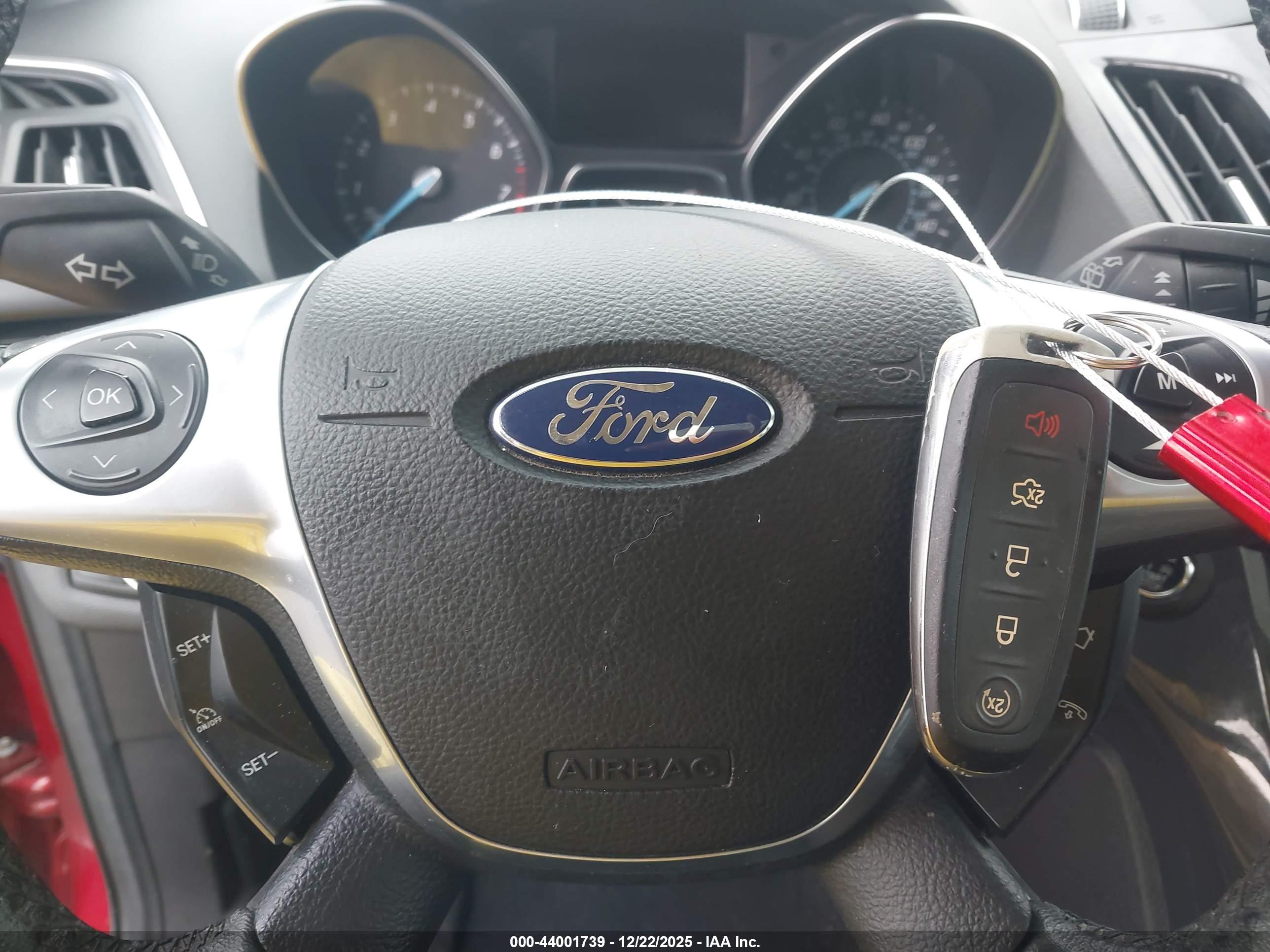 FORD ESCAPE image 11