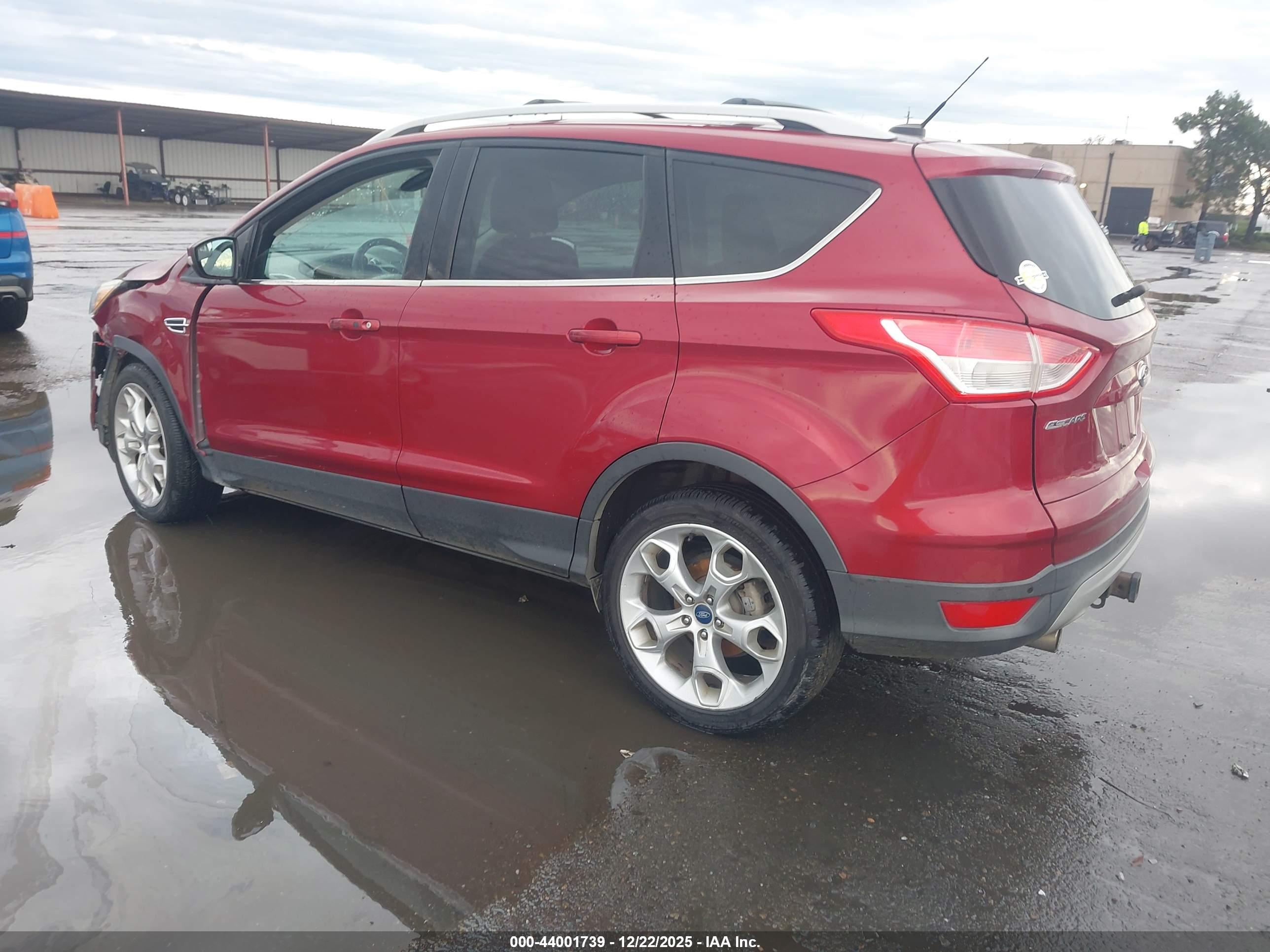 FORD ESCAPE image 3
