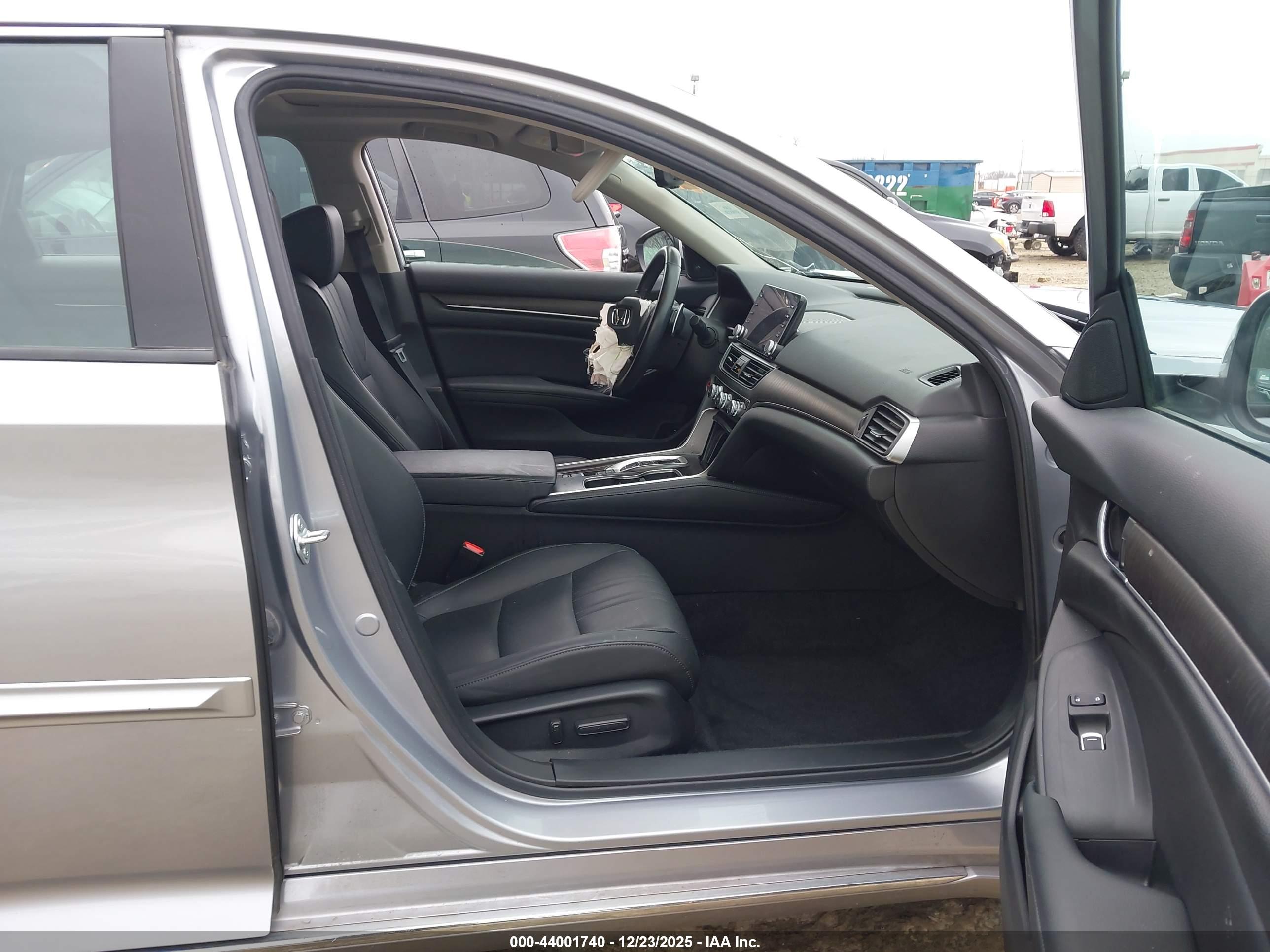 HONDA ACCORD image 5