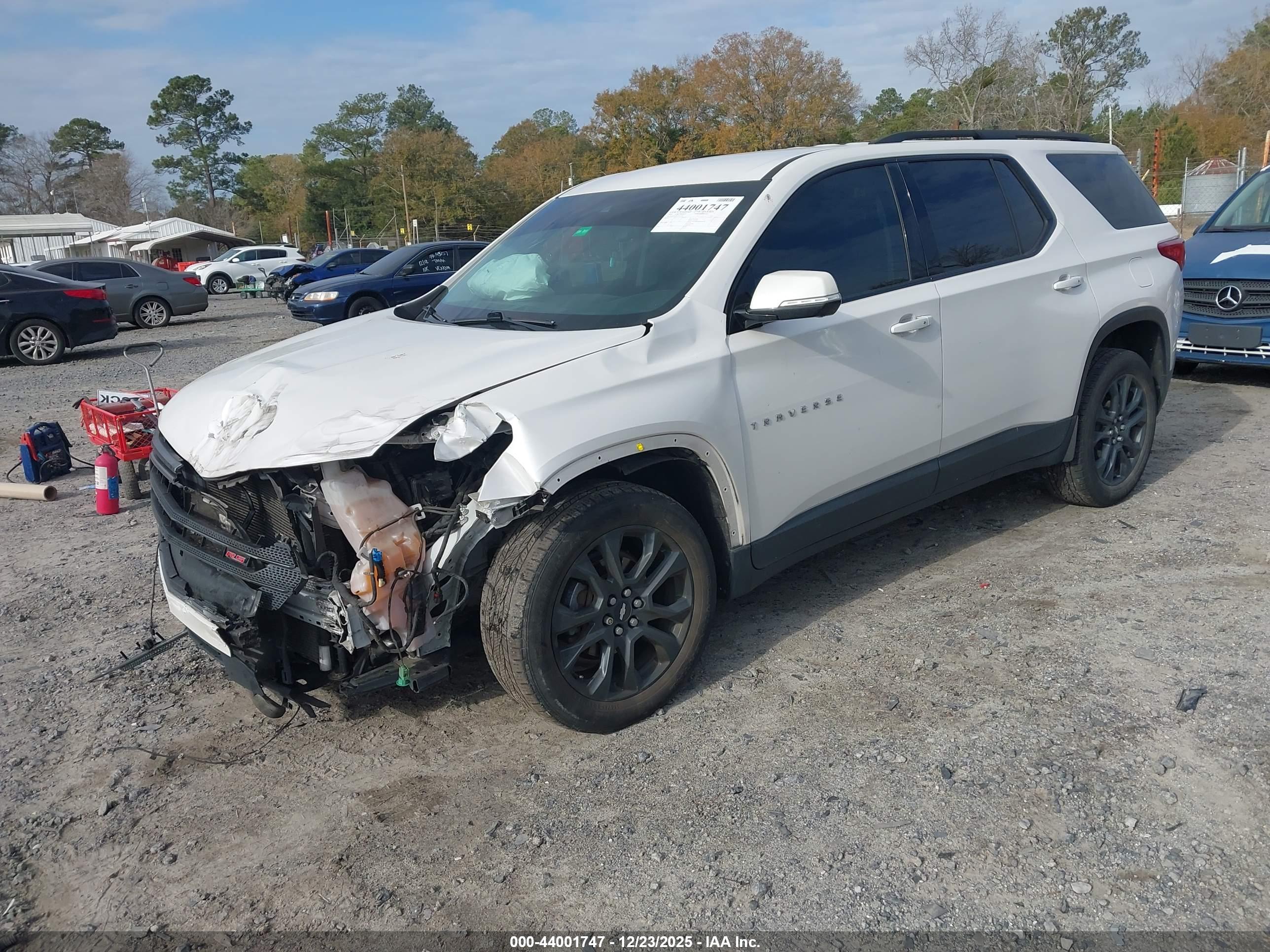 CHEVROLET TRAVERSE image 6