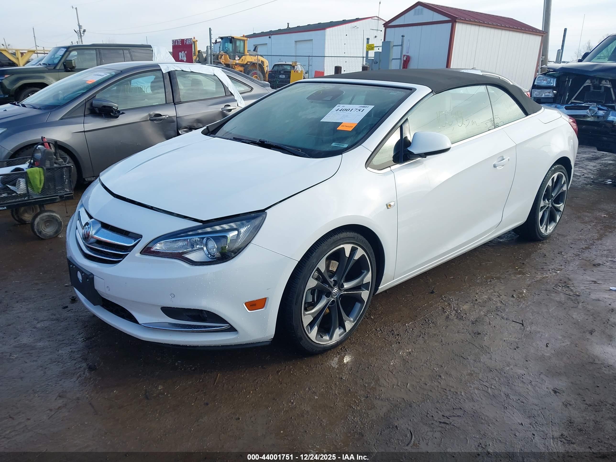 BUICK CASCADA image 2