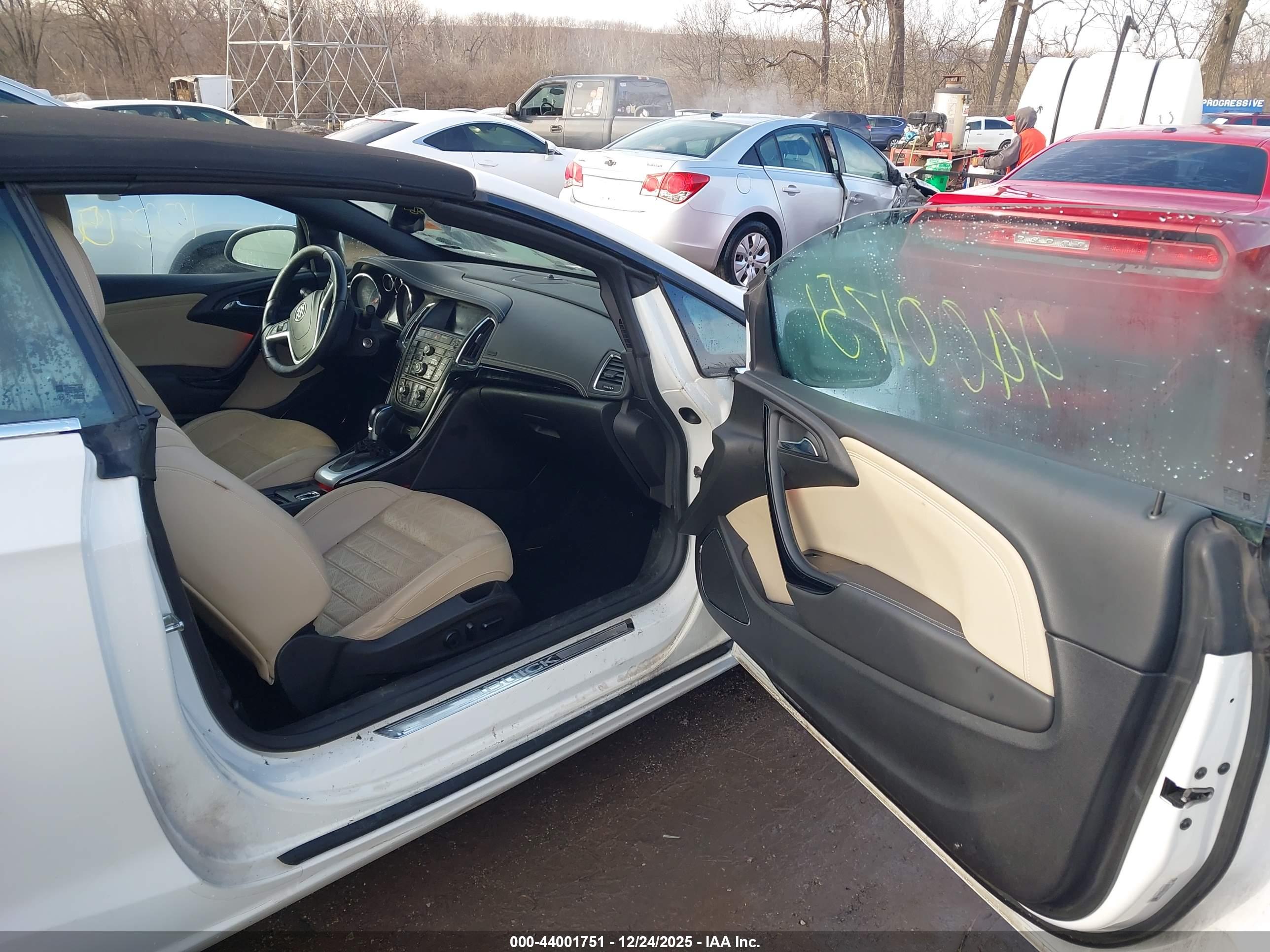 BUICK CASCADA image 5