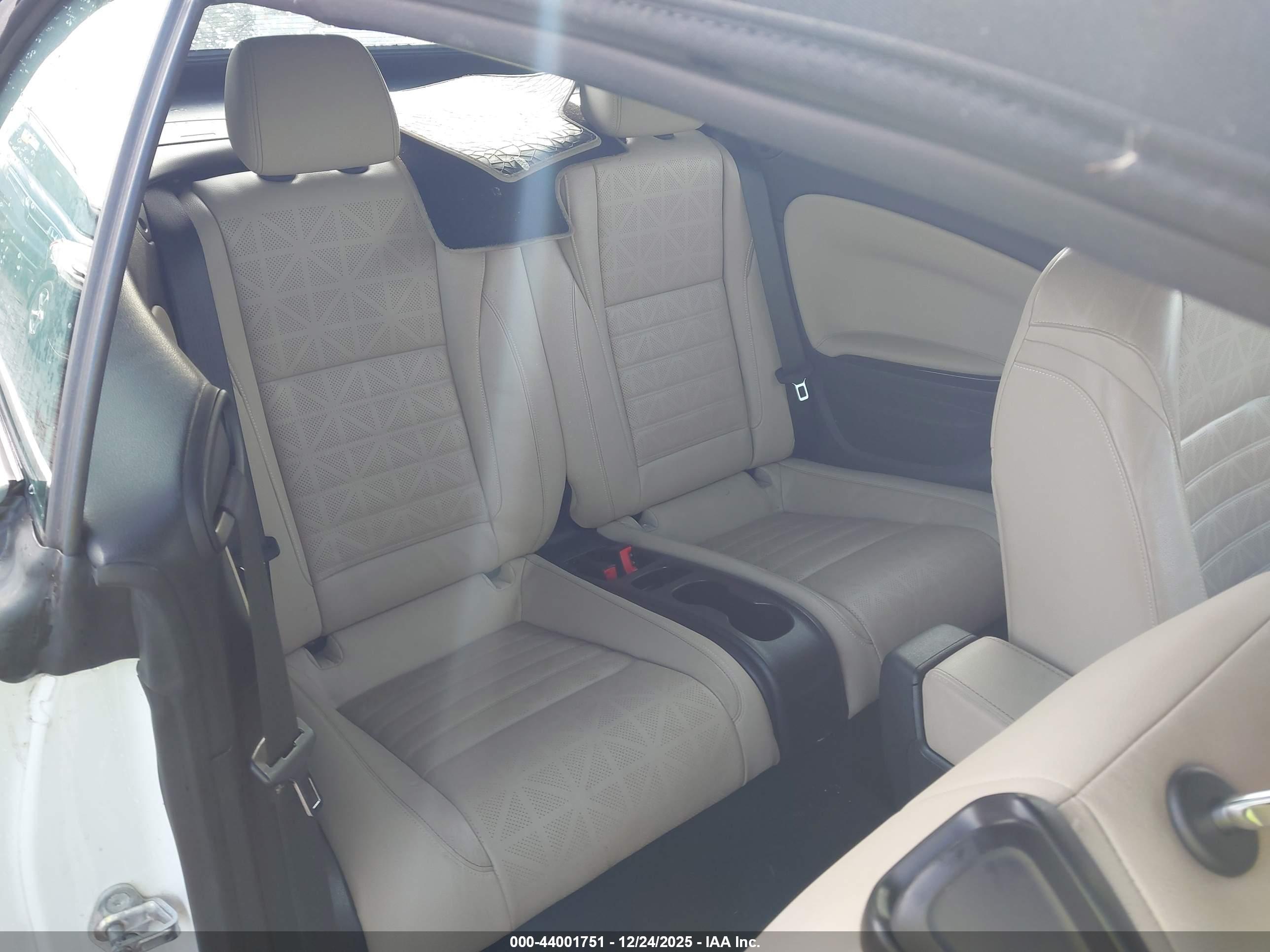 BUICK CASCADA image 8