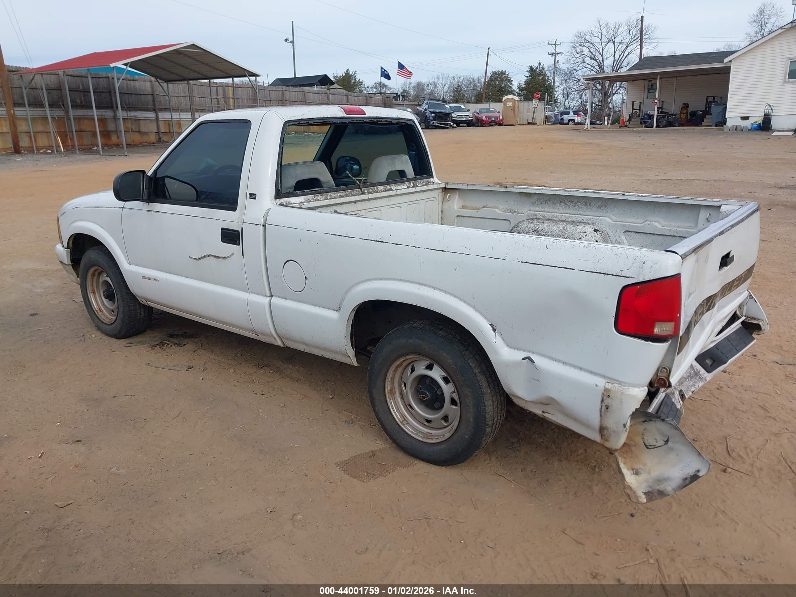CHEVROLET S image 3