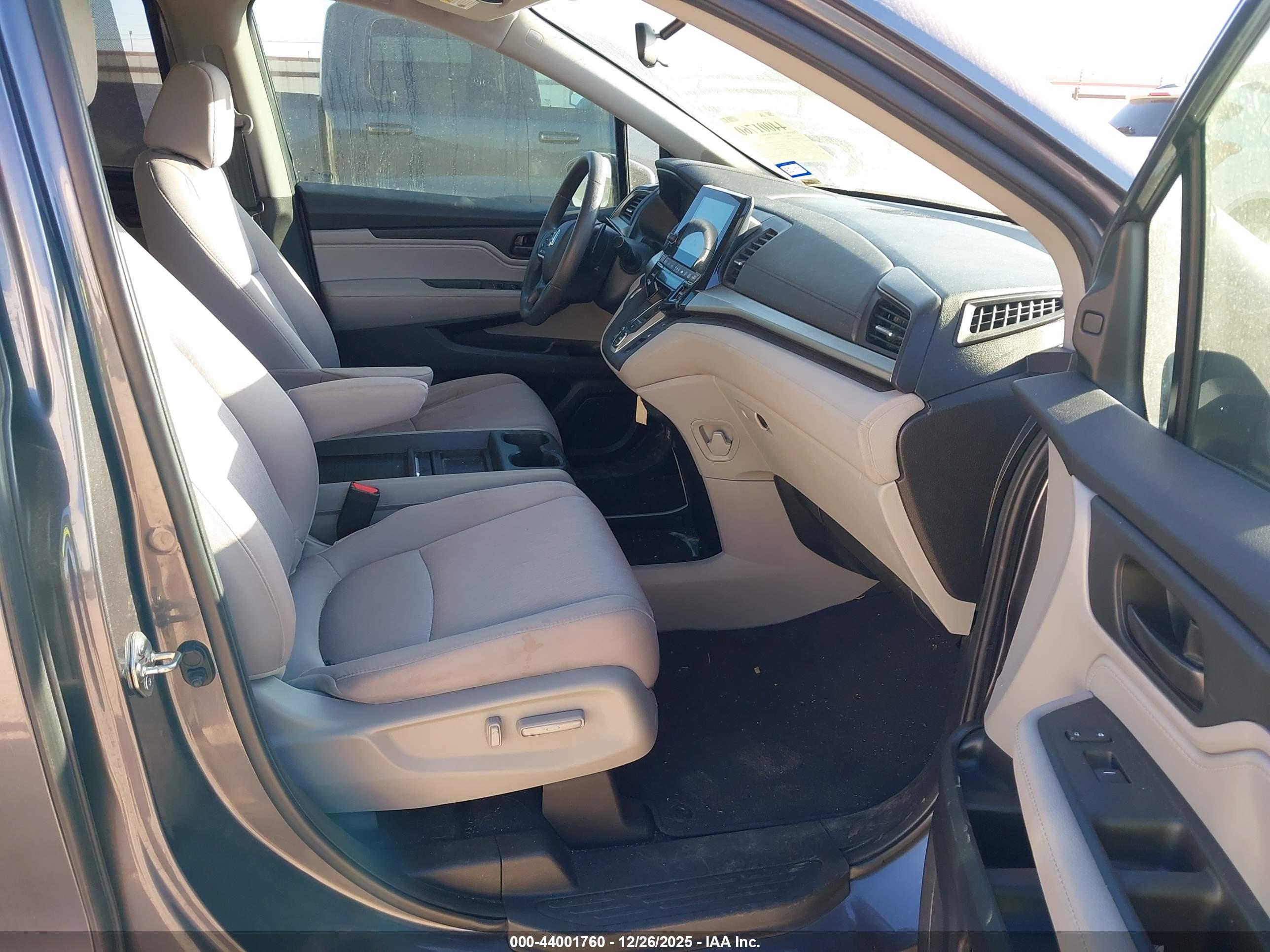 HONDA ODYSSEY image 5