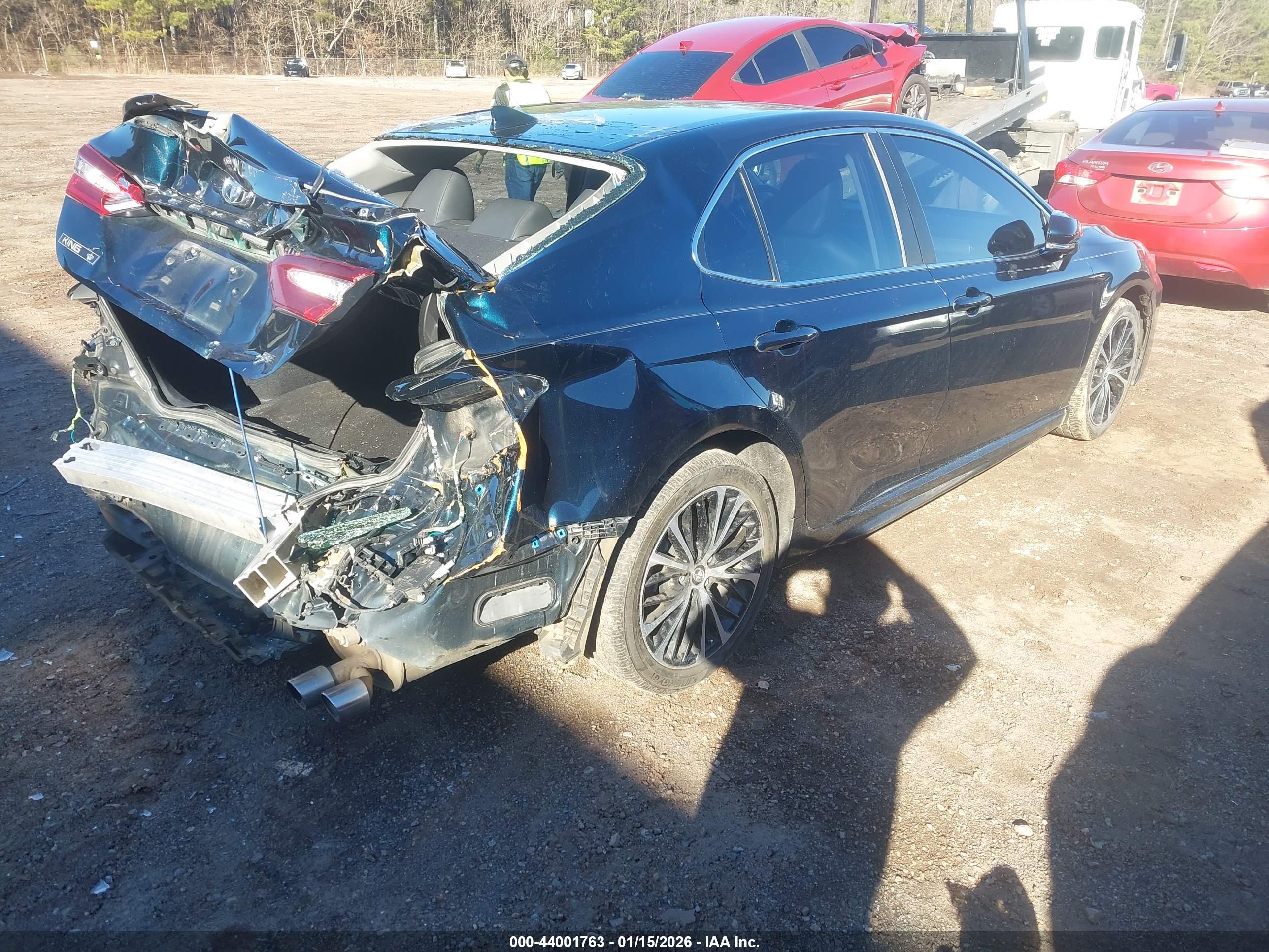 TOYOTA CAMRY image 4