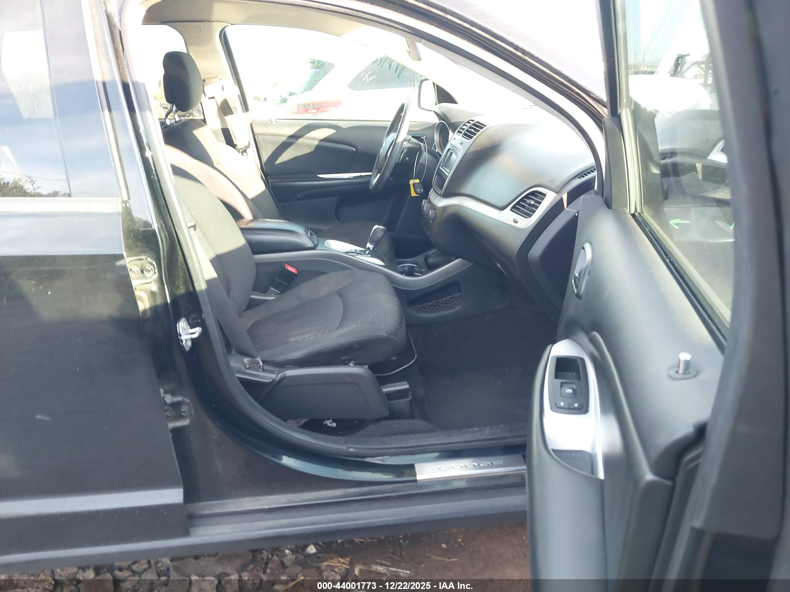 DODGE JOURNEY image 5