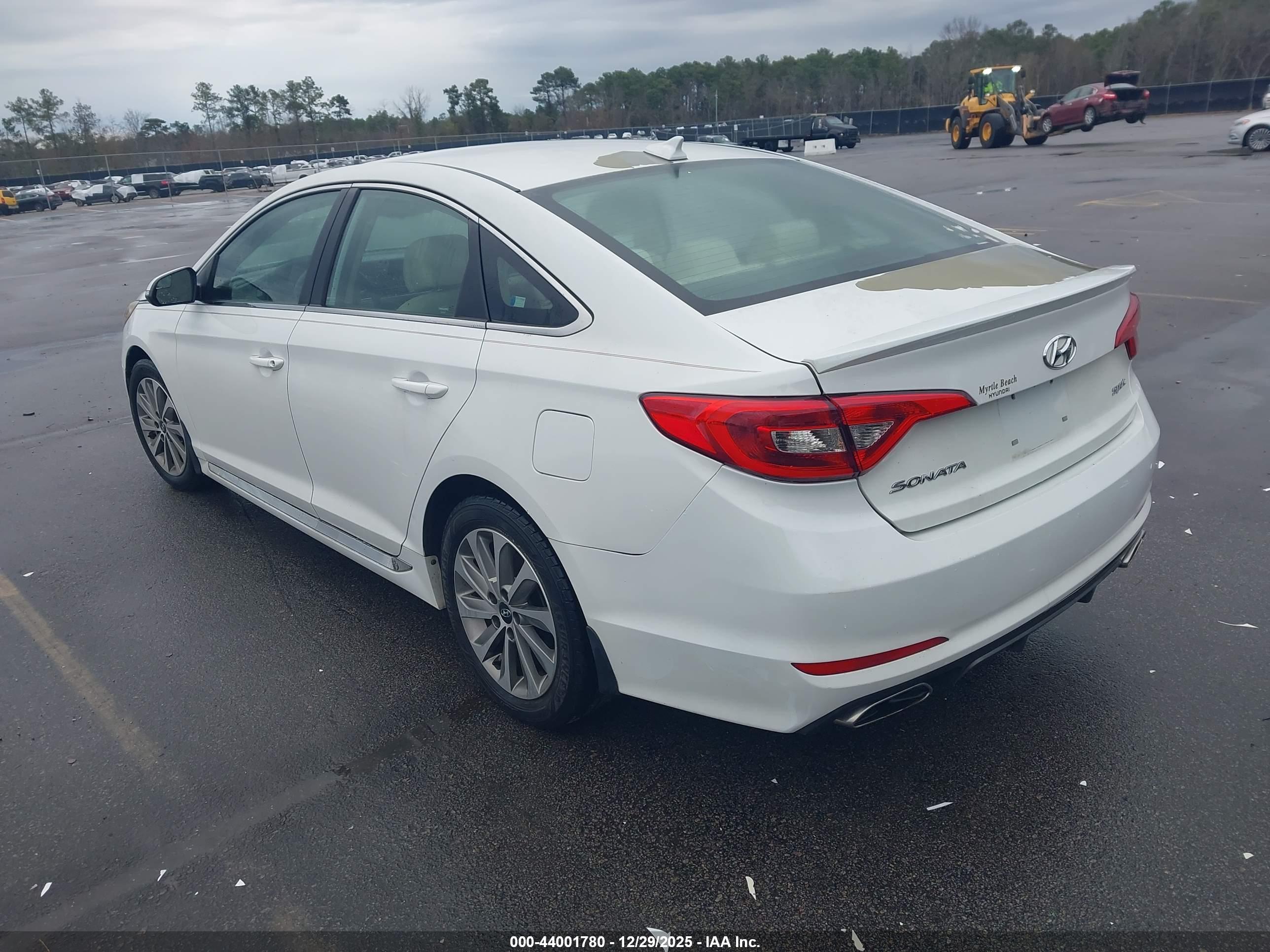 HYUNDAI SONATA image 3