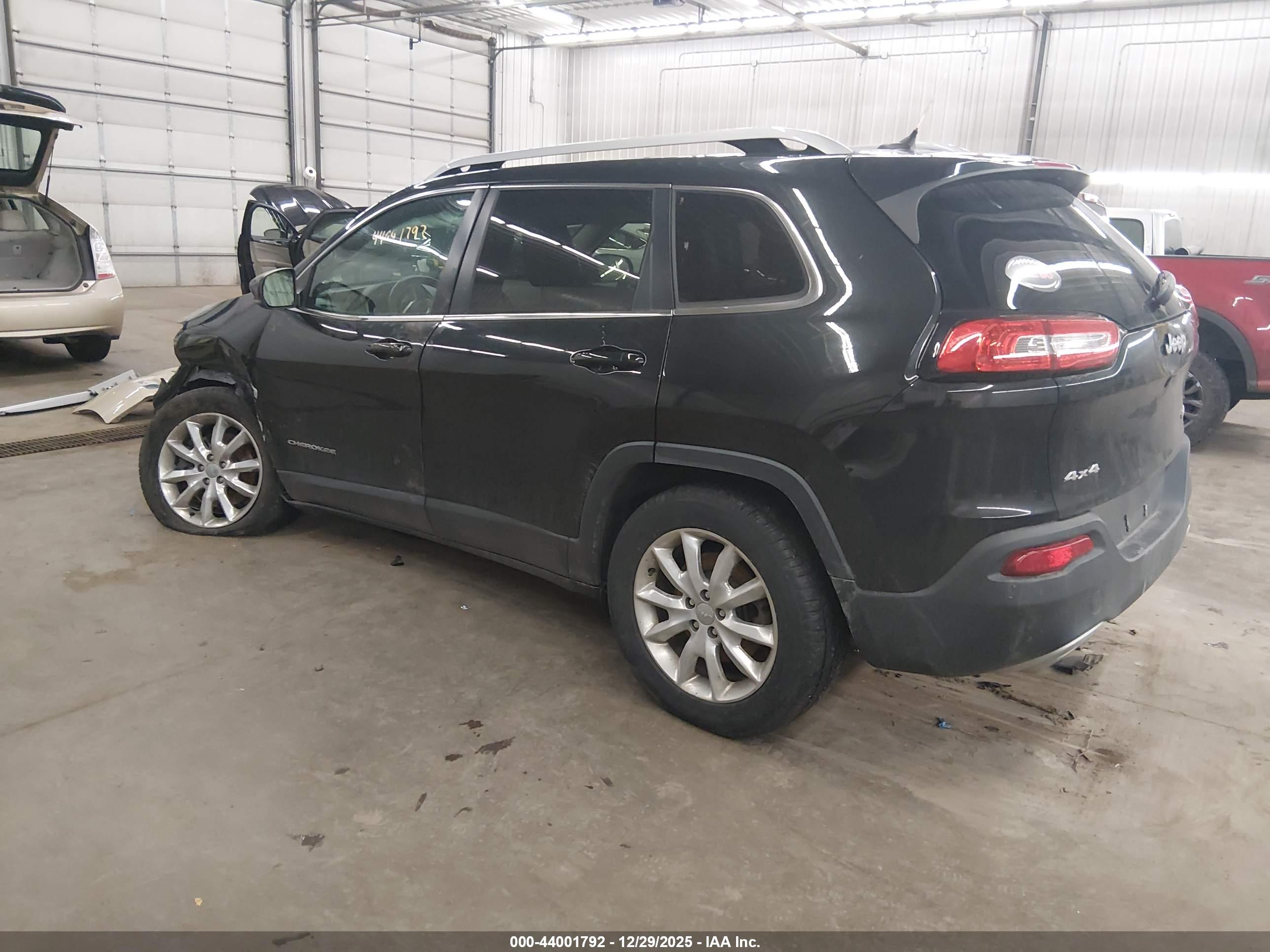 JEEP CHEROKEE image 3