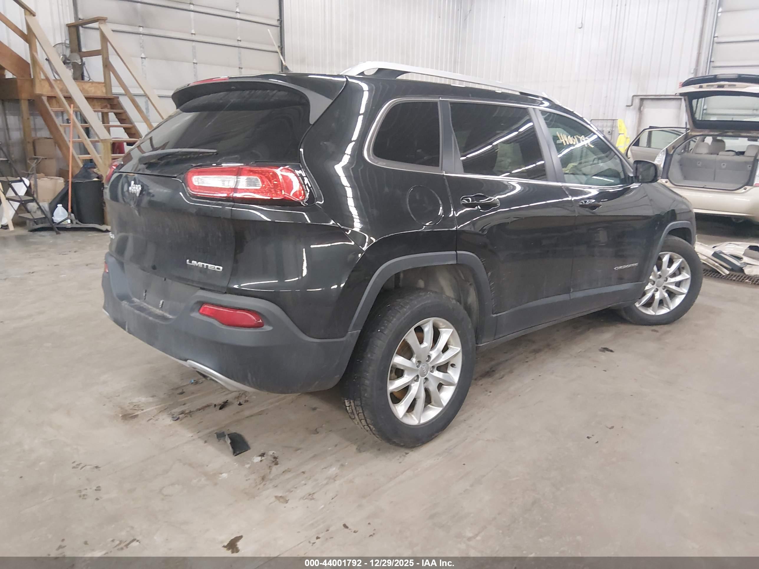 JEEP CHEROKEE image 4