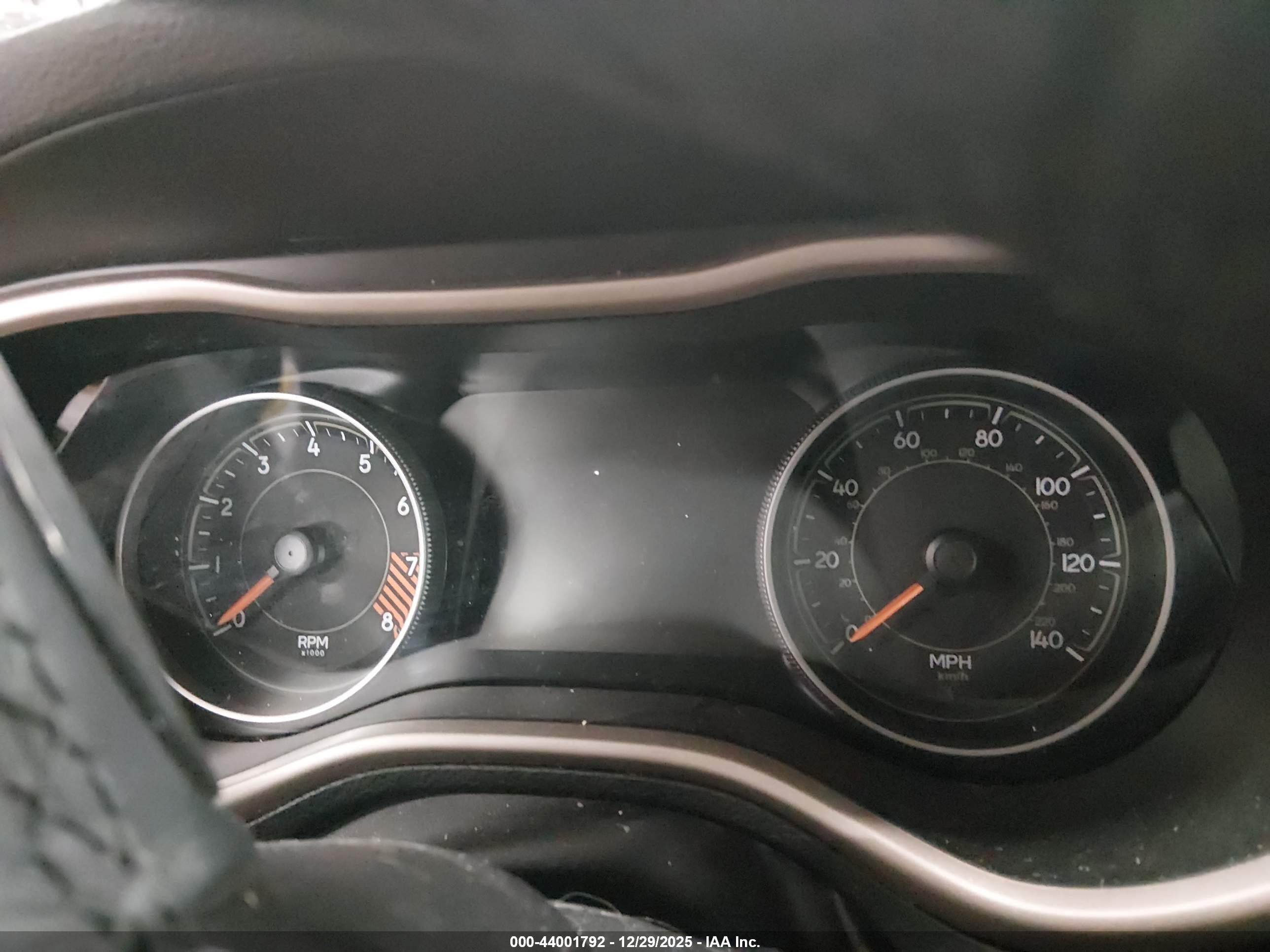 JEEP CHEROKEE image 7