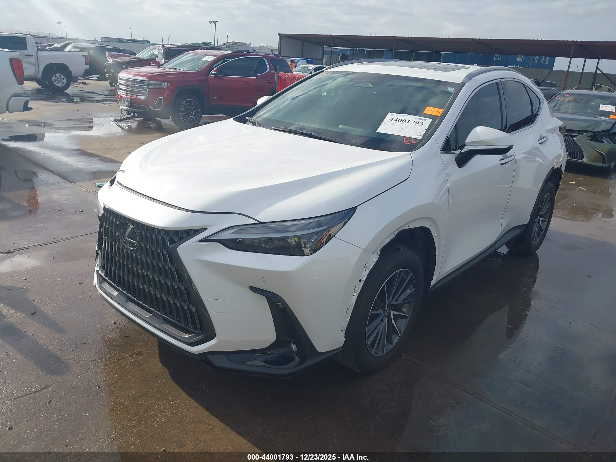 LEXUS NX image 2