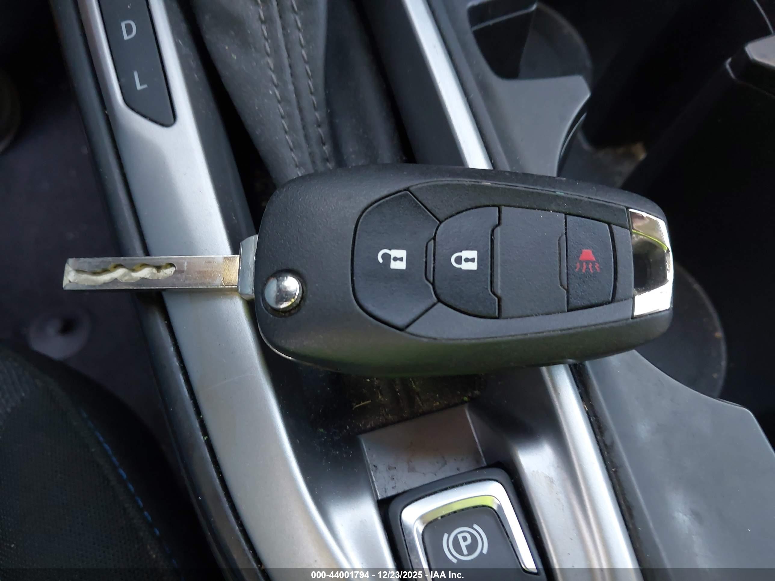 CHEVROLET TRAX image 11