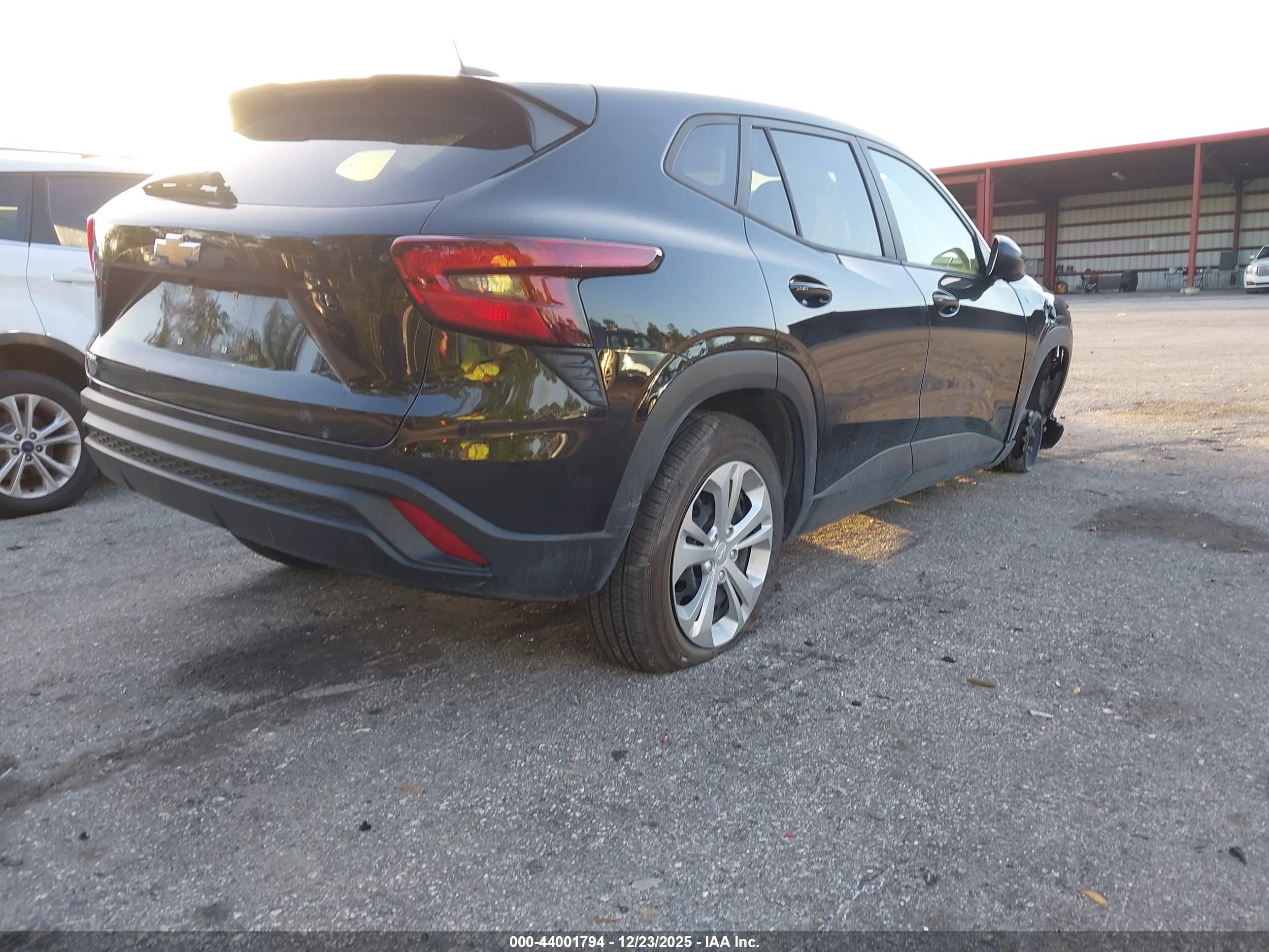 CHEVROLET TRAX image 4