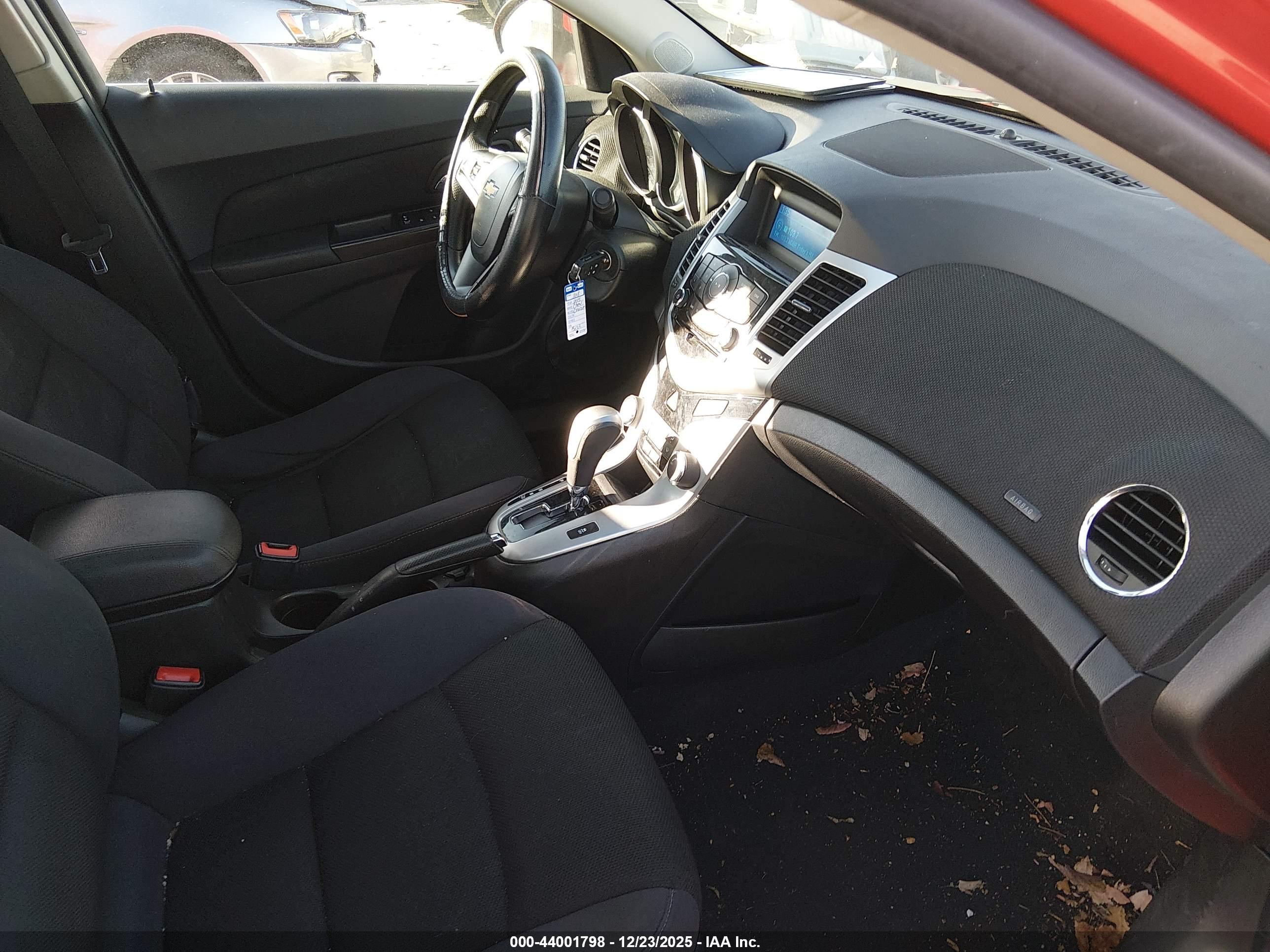 CHEVROLET CRUZE image 5