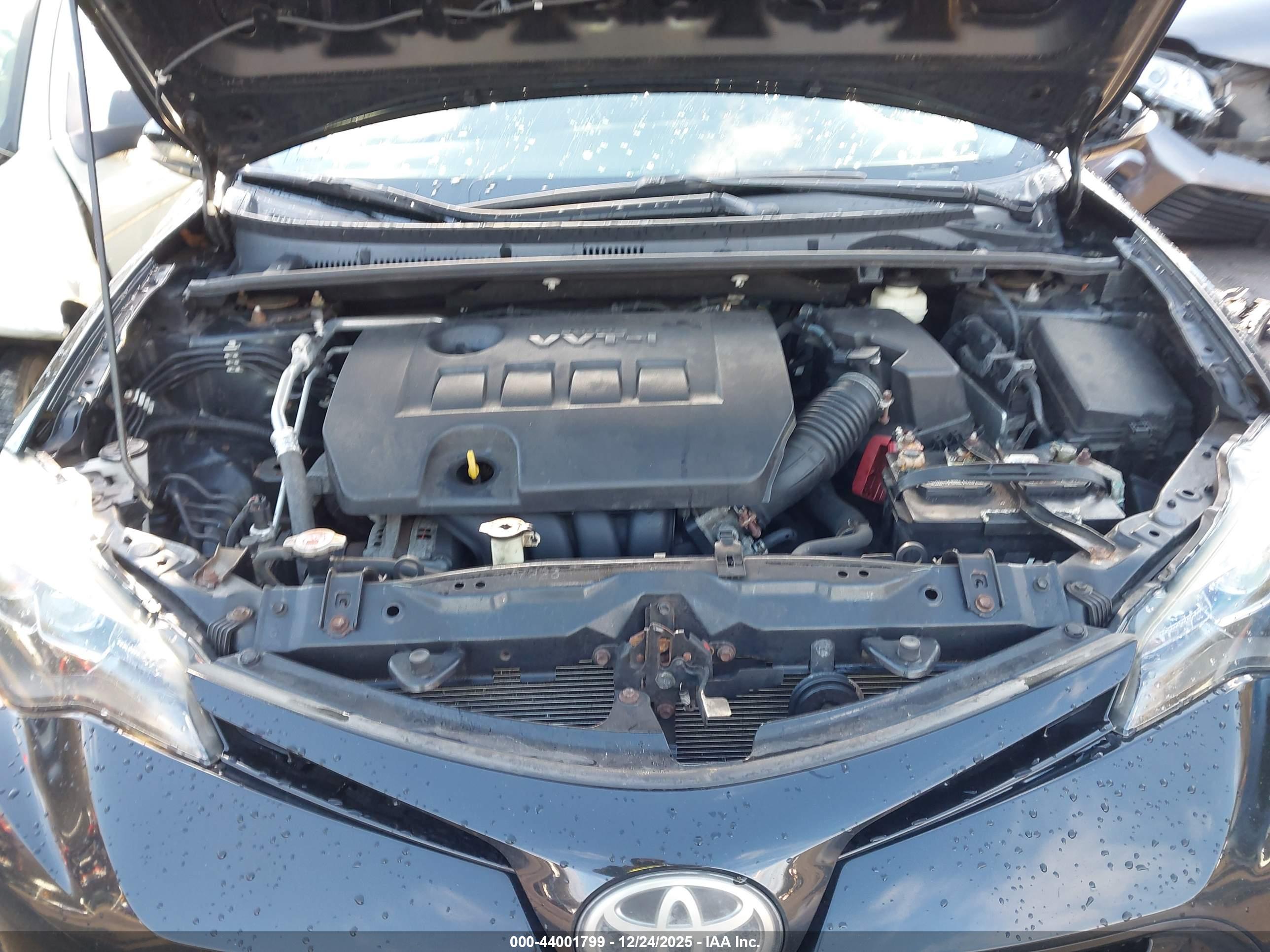 TOYOTA COROLLA image 10