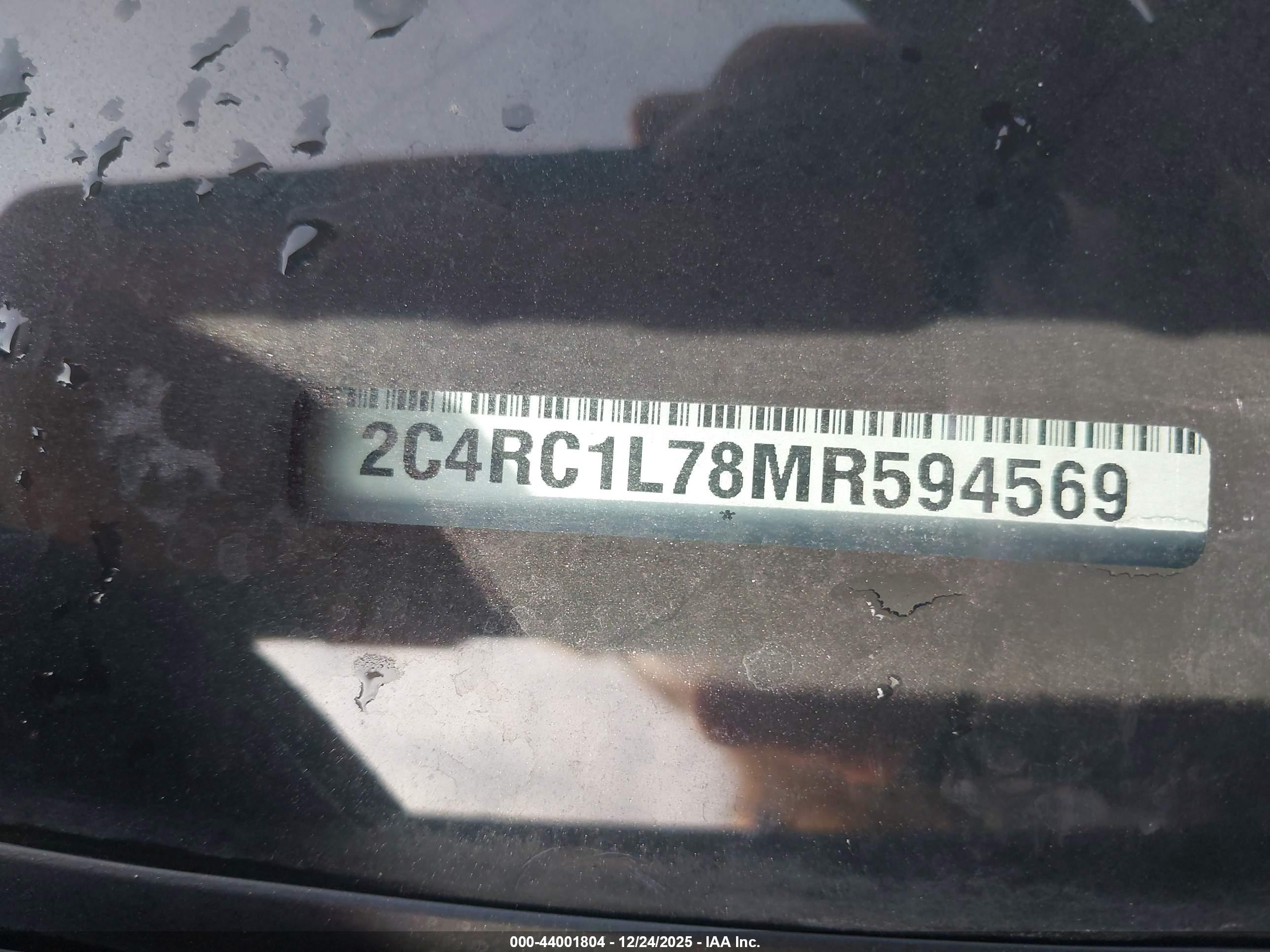 CHRYSLER PACIFICA image 9