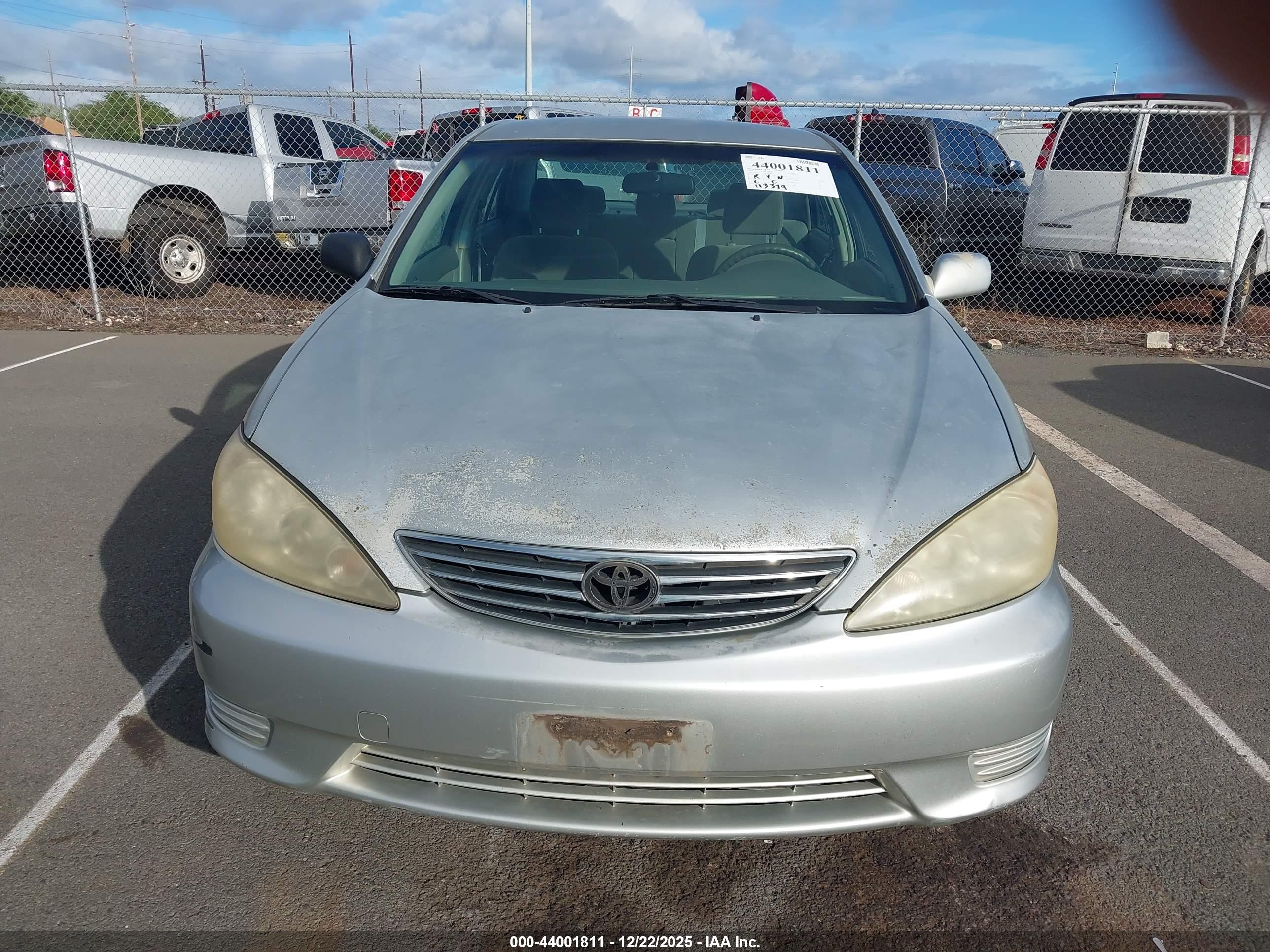 TOYOTA CAMRY image 6