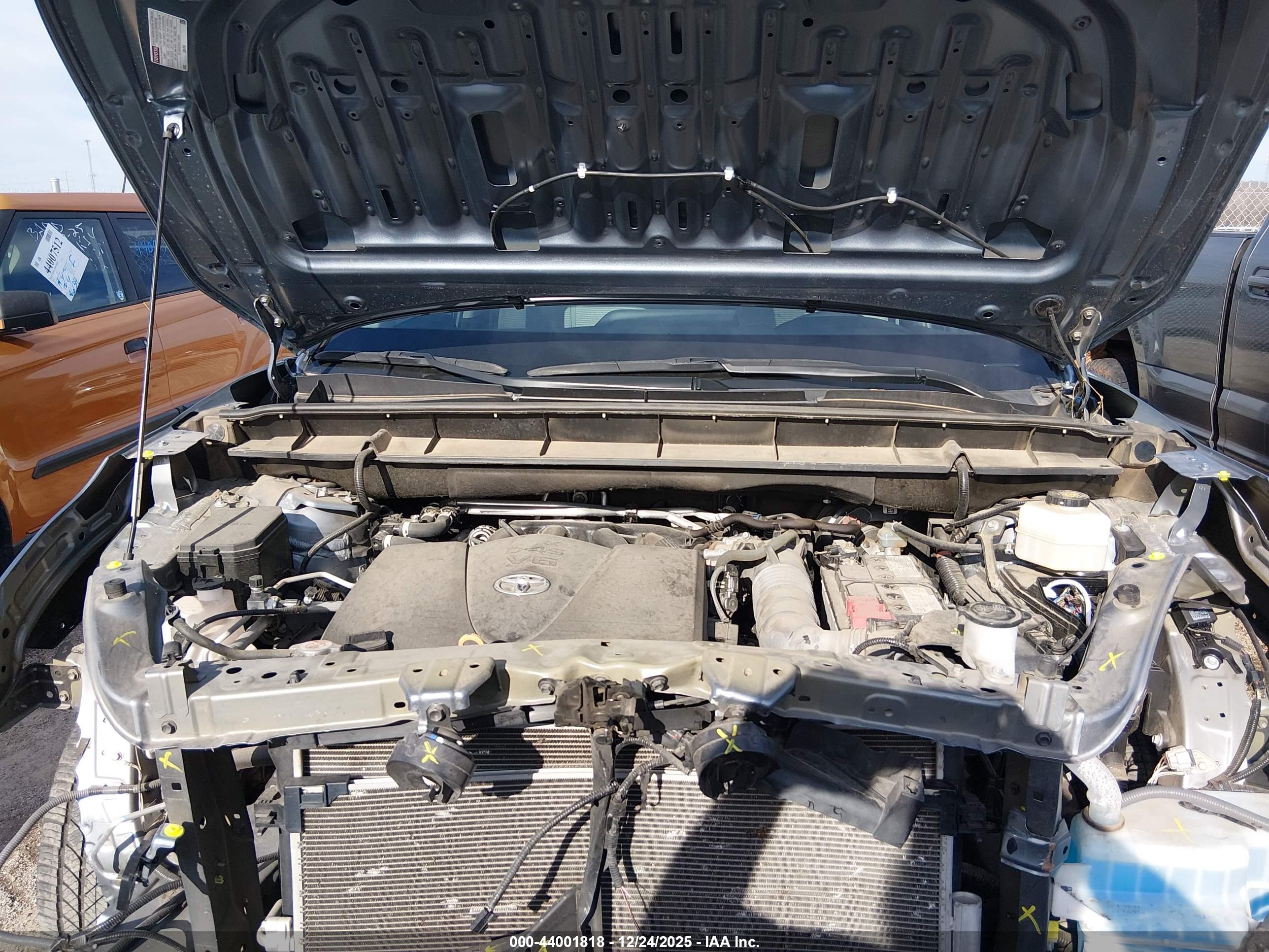 TOYOTA HIGHLANDER image 10