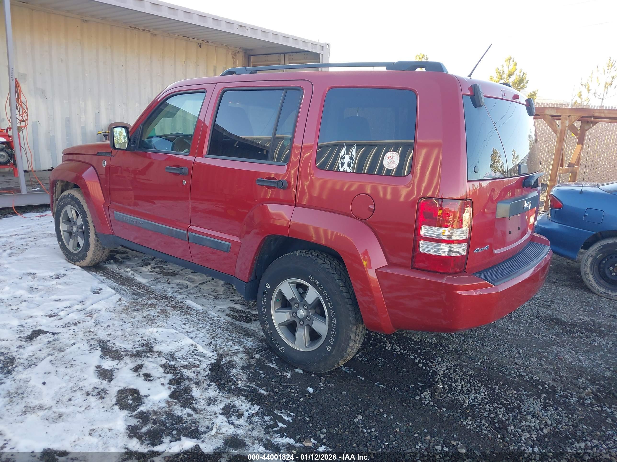 JEEP LIBERTY image 3