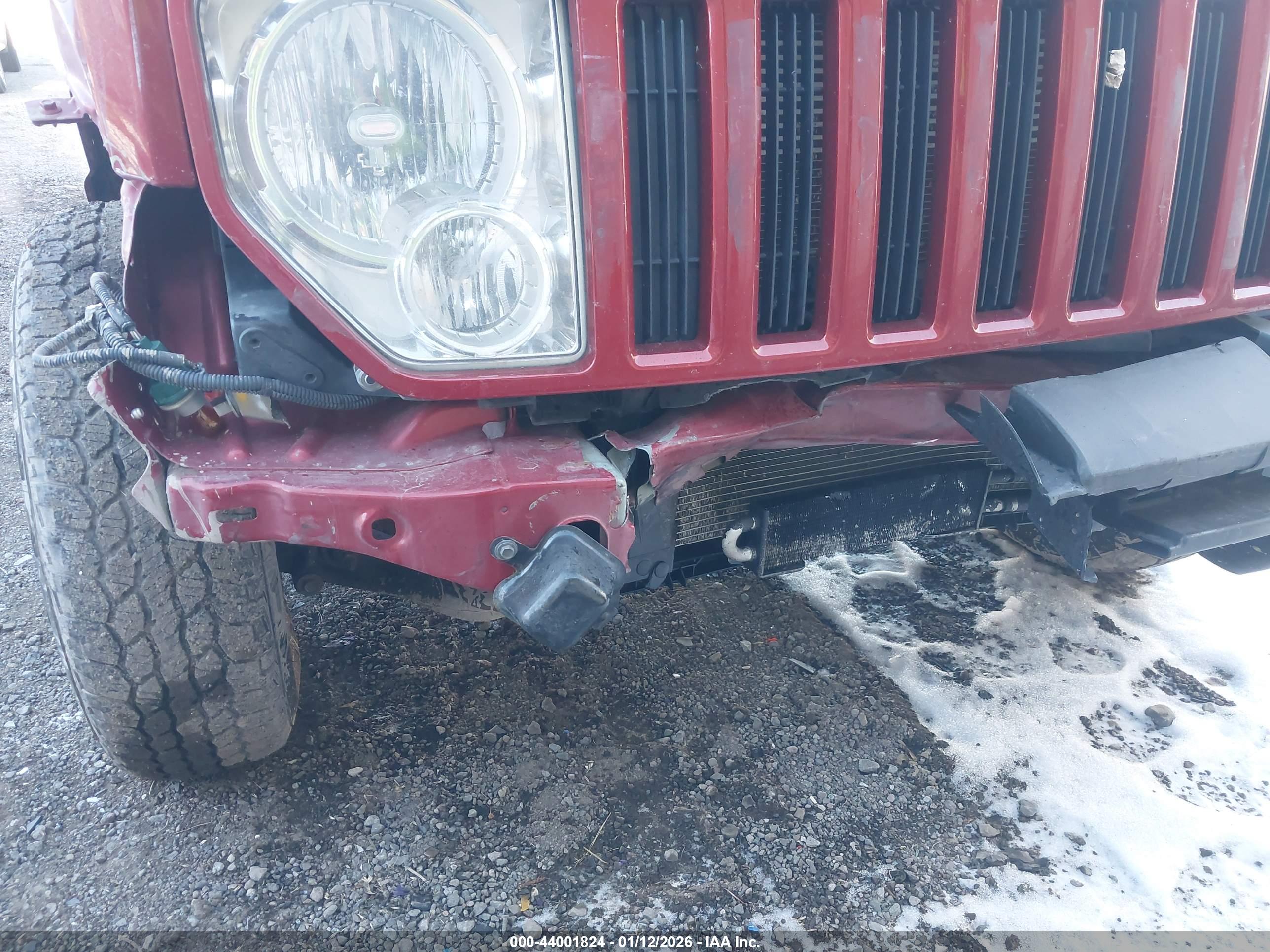 JEEP LIBERTY image 6