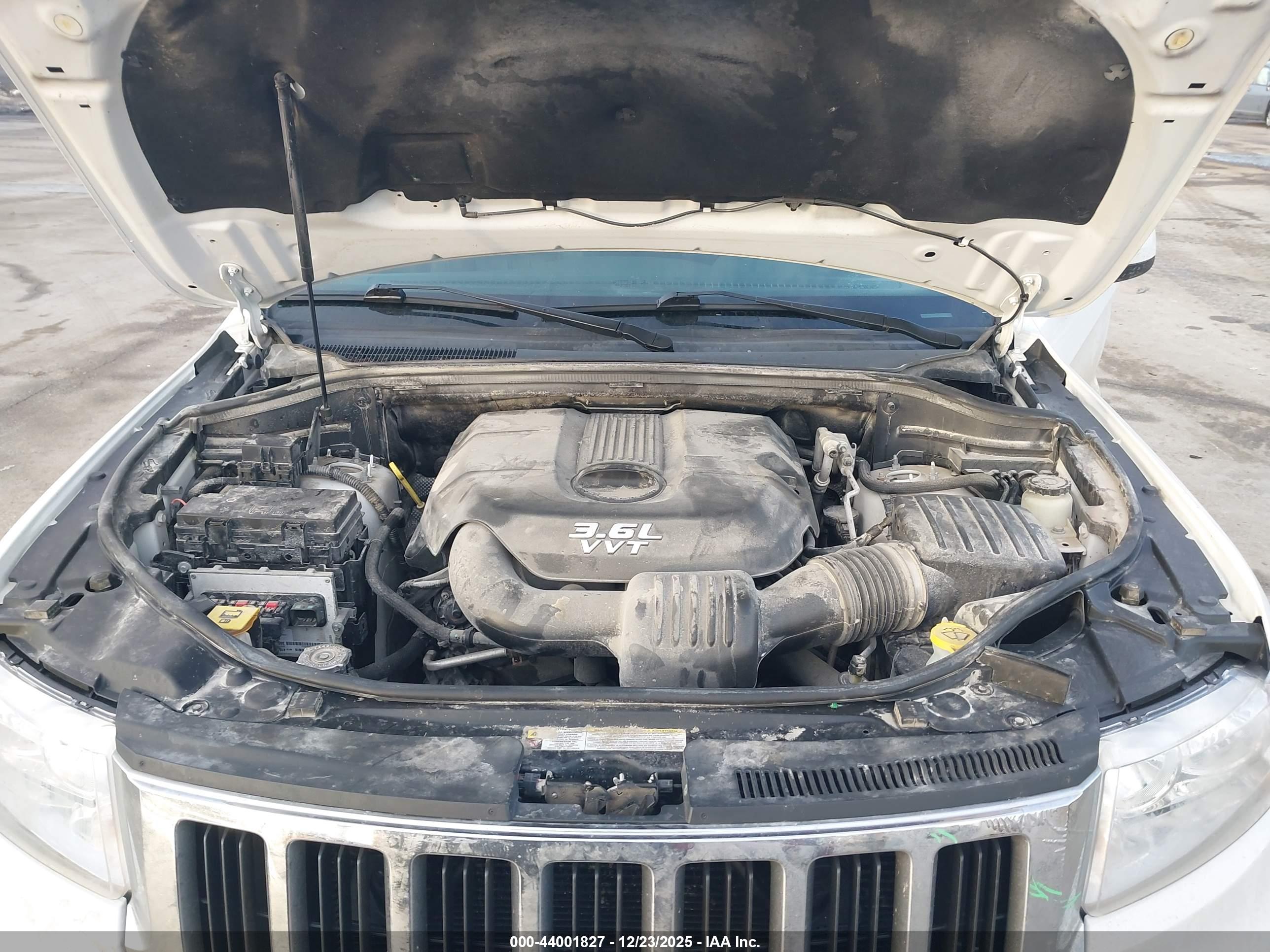 JEEP GRAND image 10
