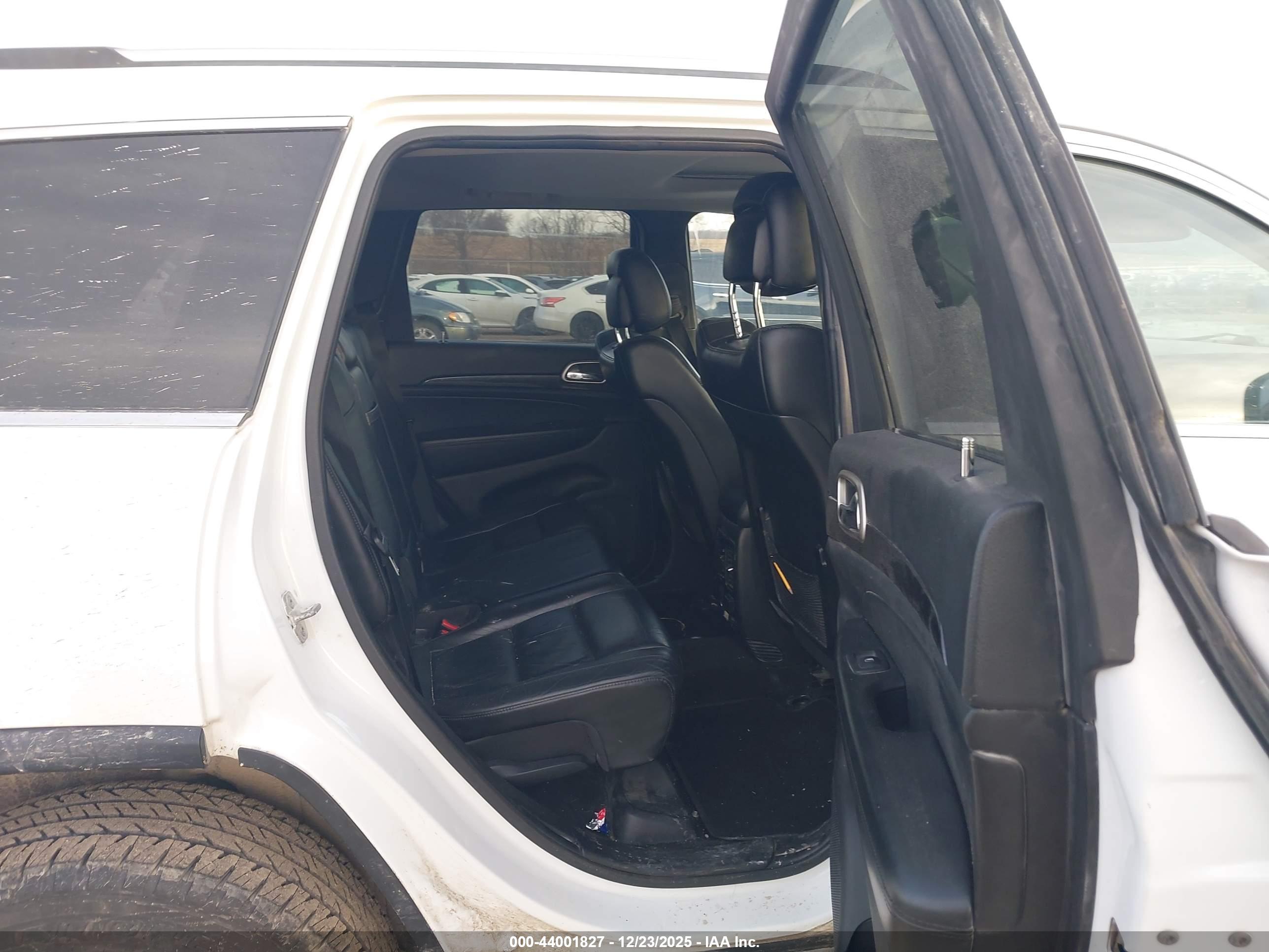 JEEP GRAND image 8