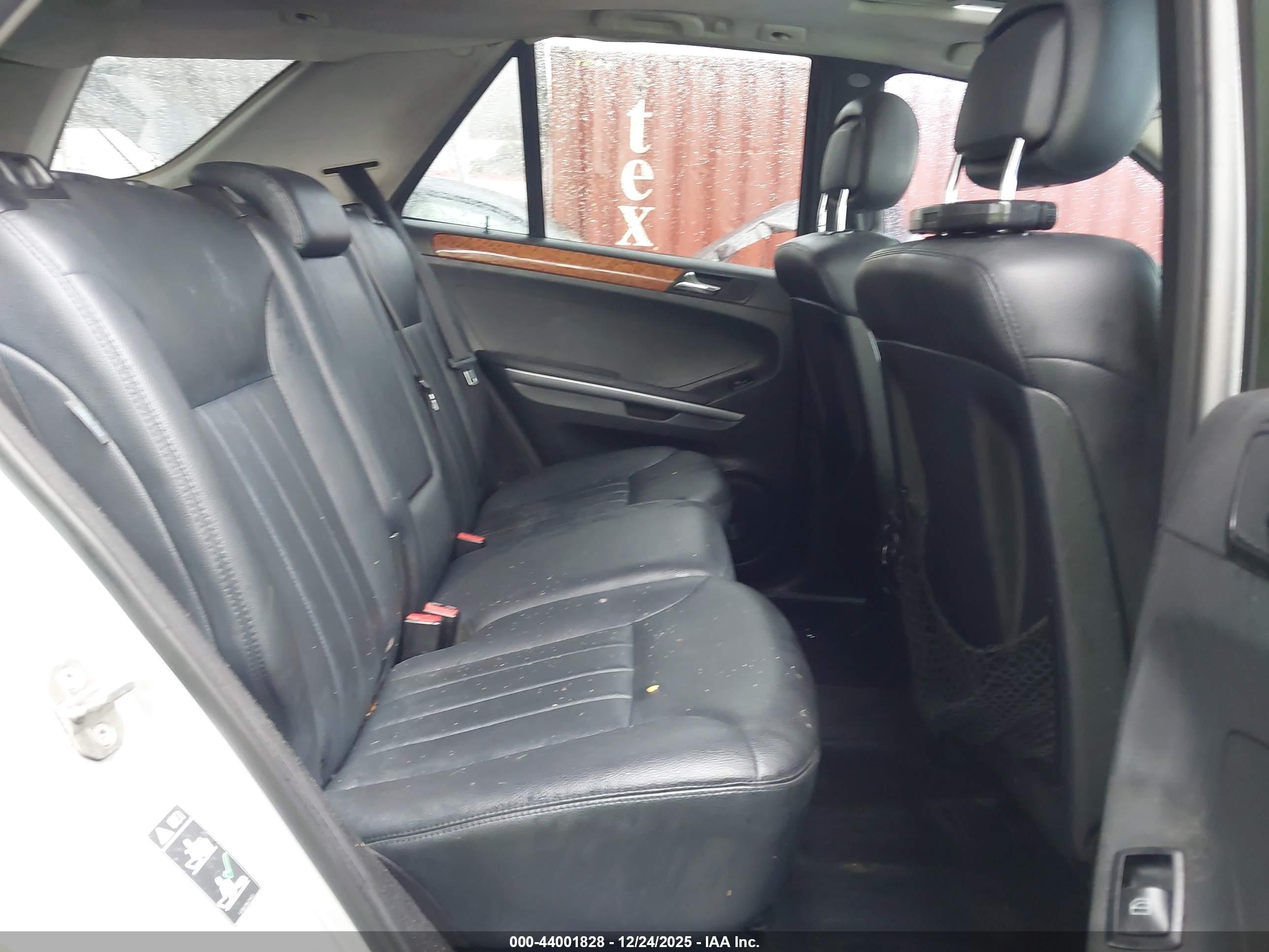 MERCEDES-BENZ ML image 8