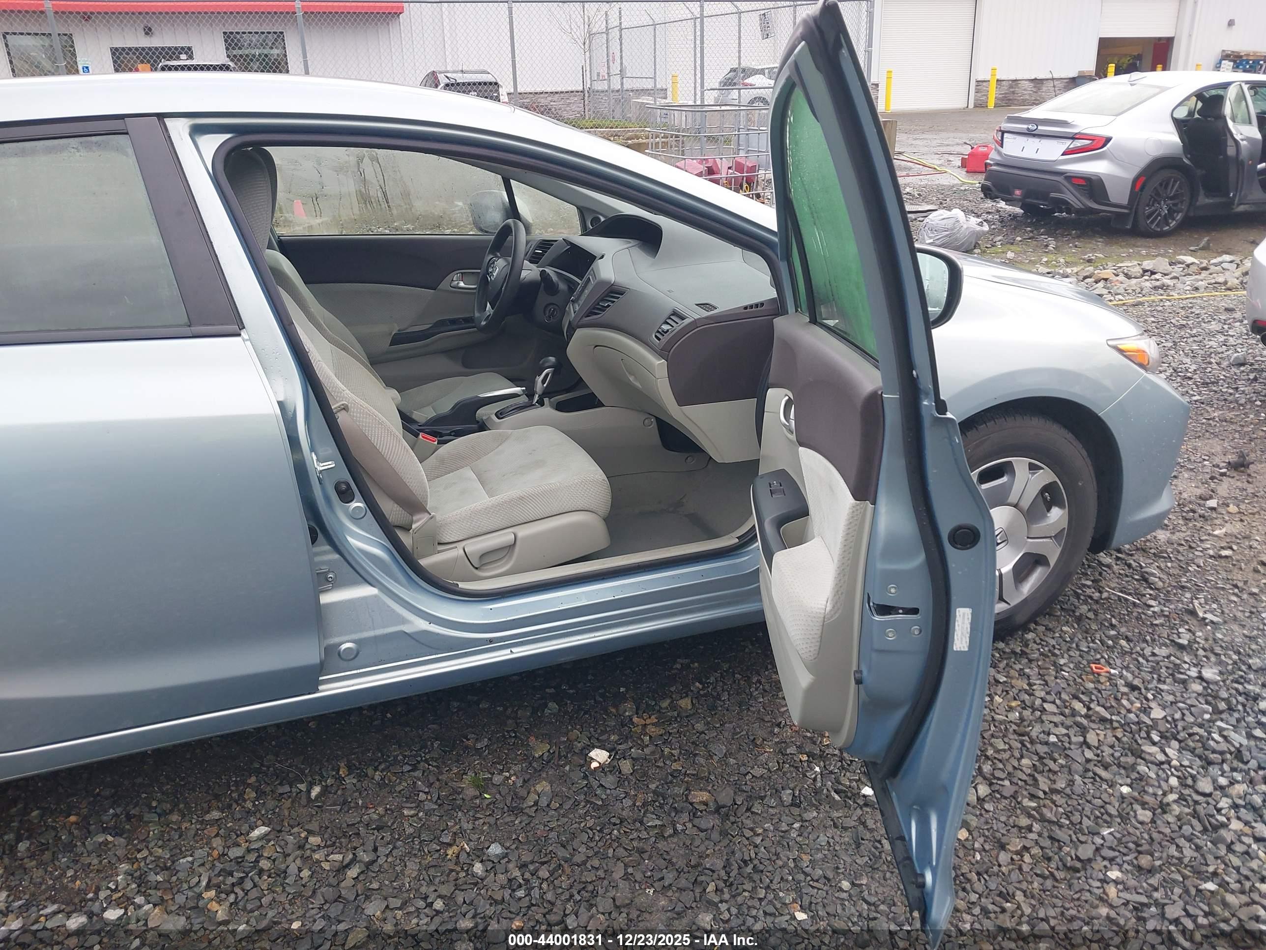HONDA CIVIC image 5