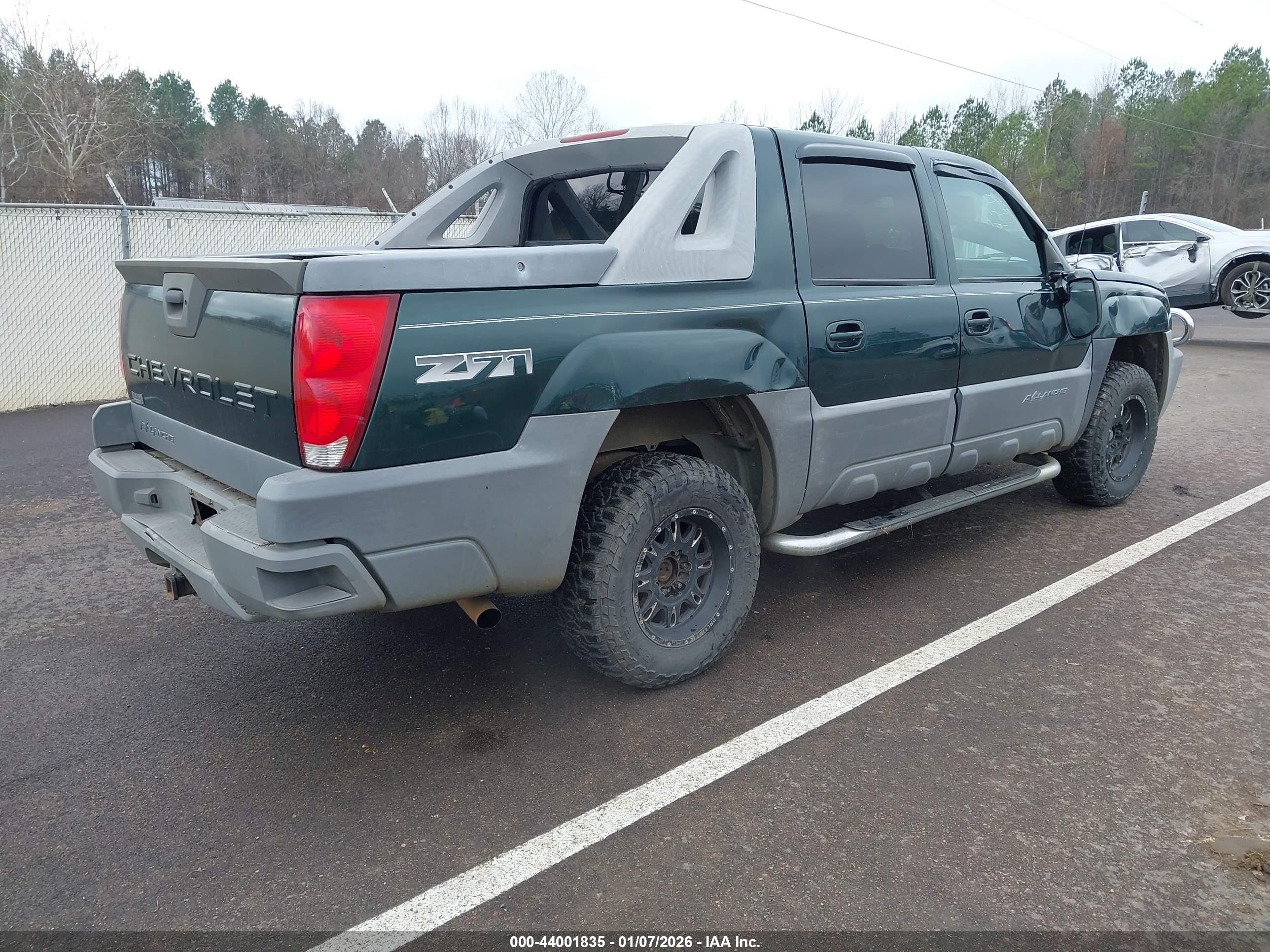 CHEVROLET AVALANCHE image 4