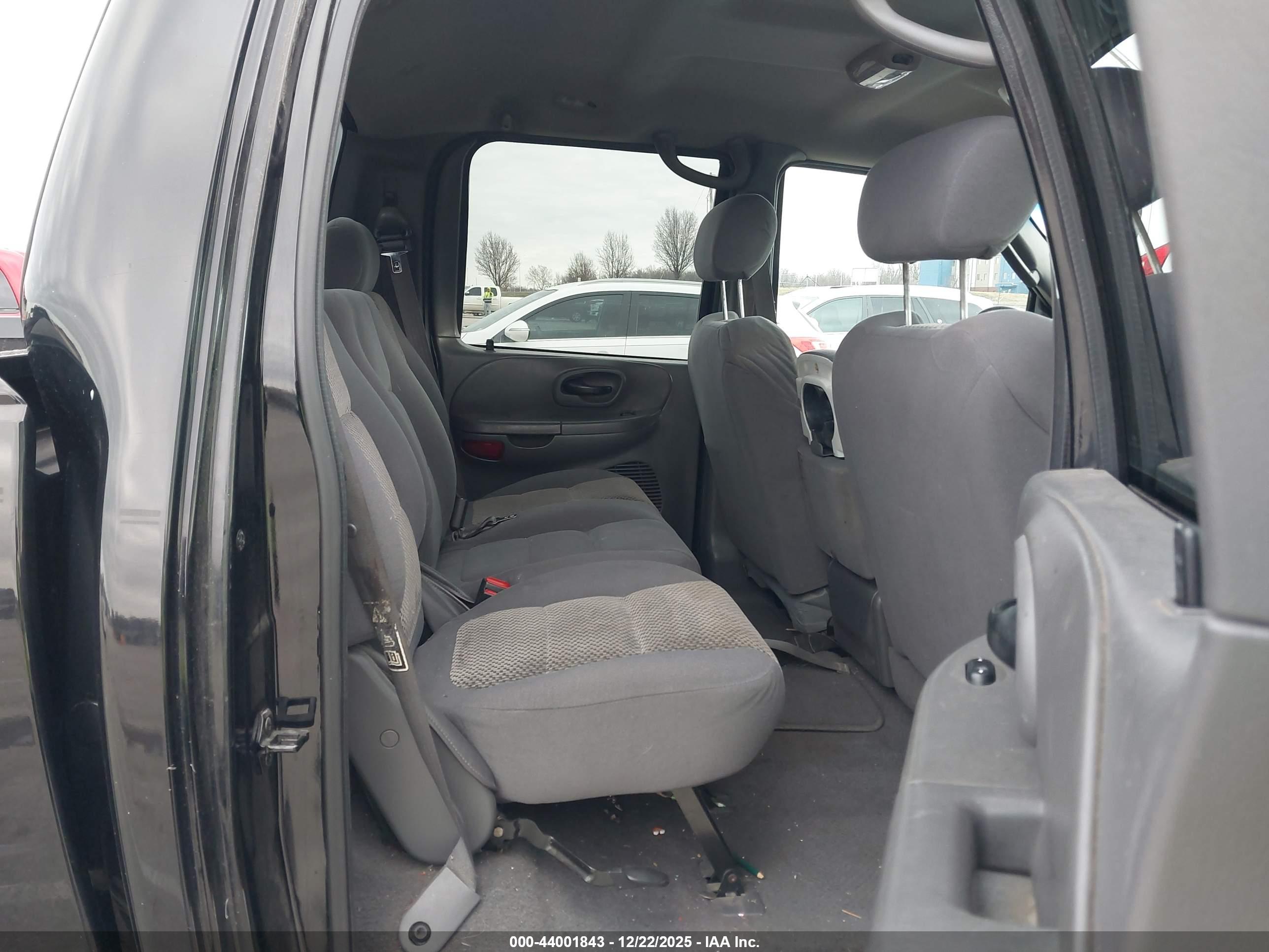FORD F-150 image 8