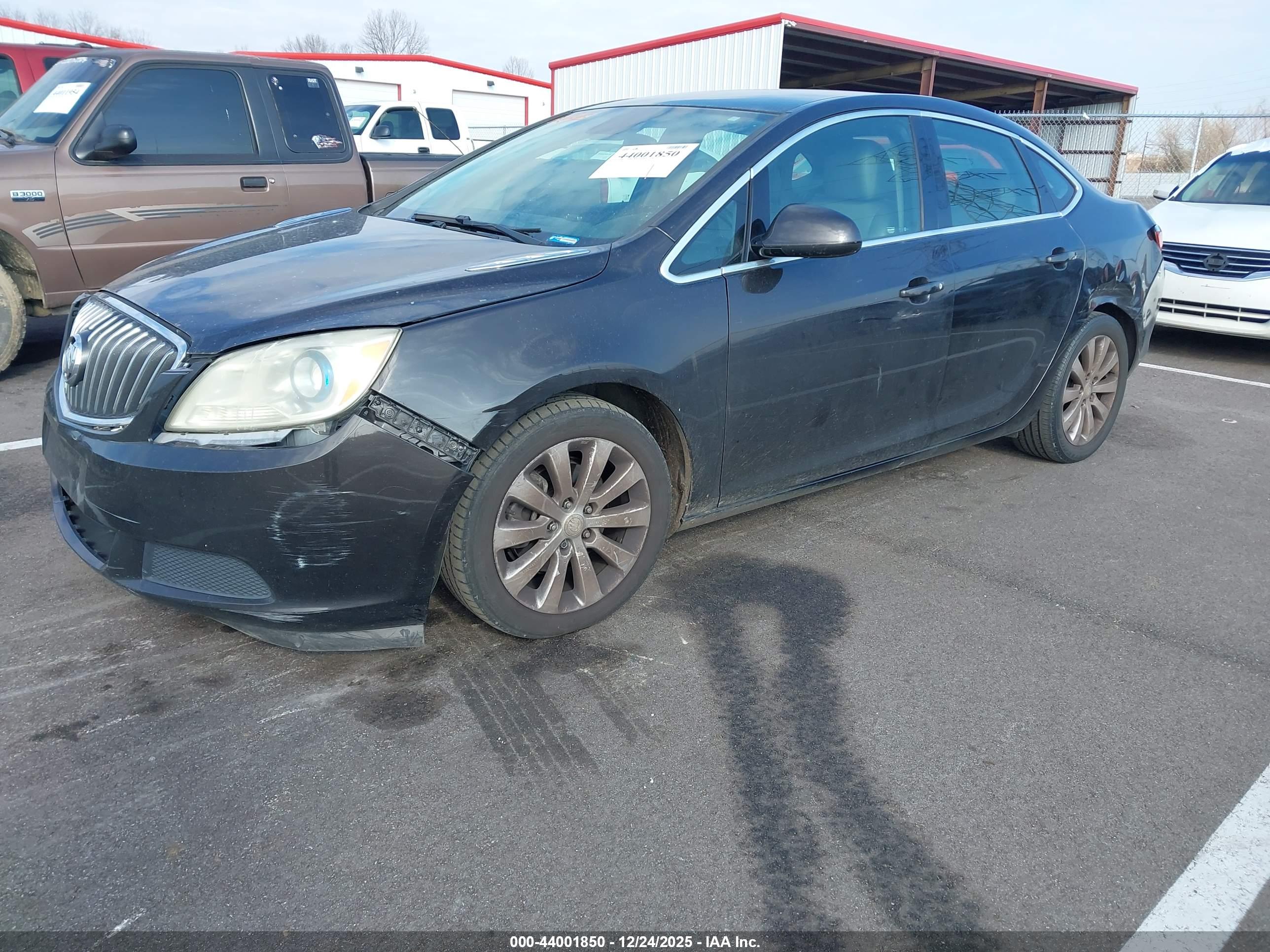 BUICK VERANO image 2