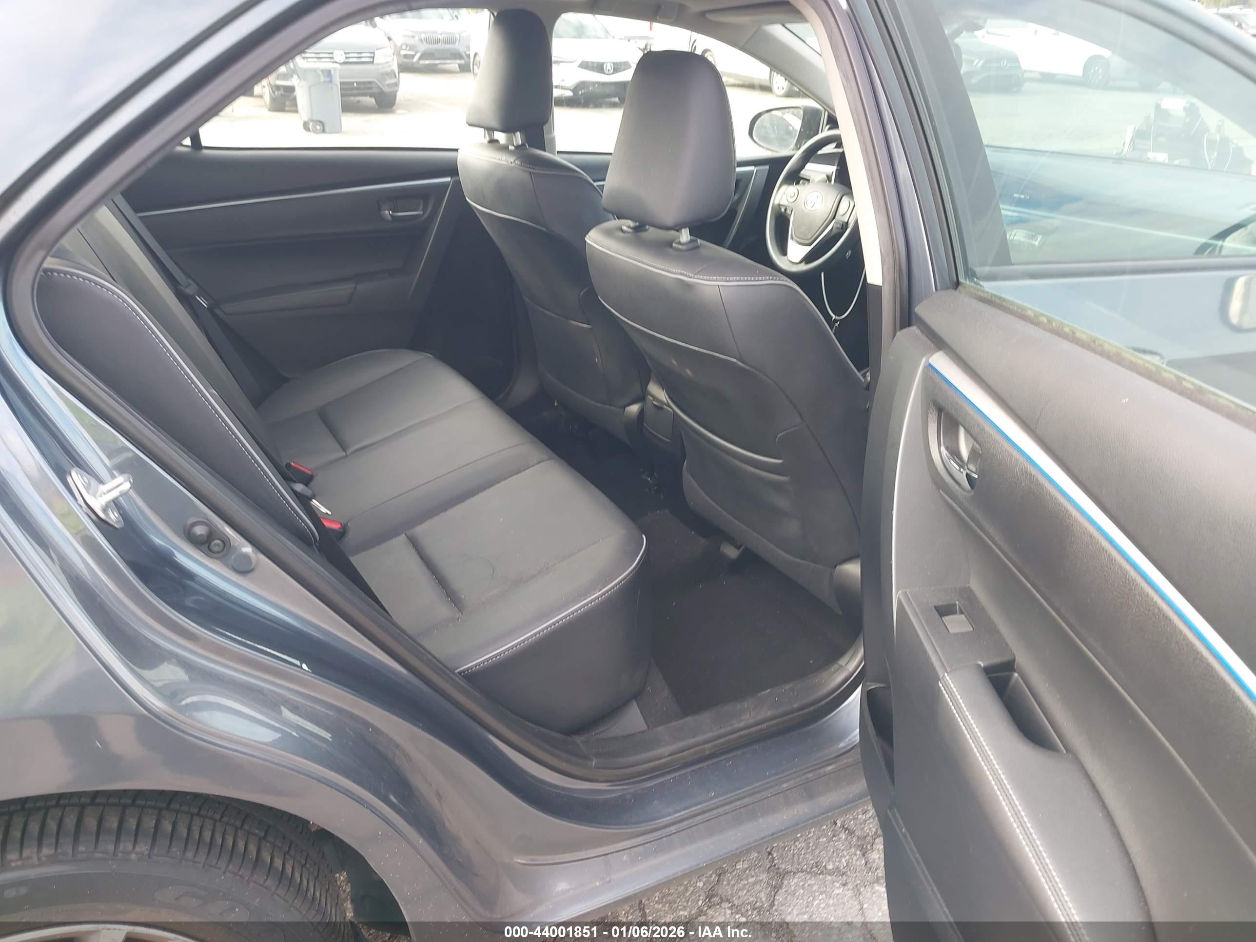 TOYOTA COROLLA image 8