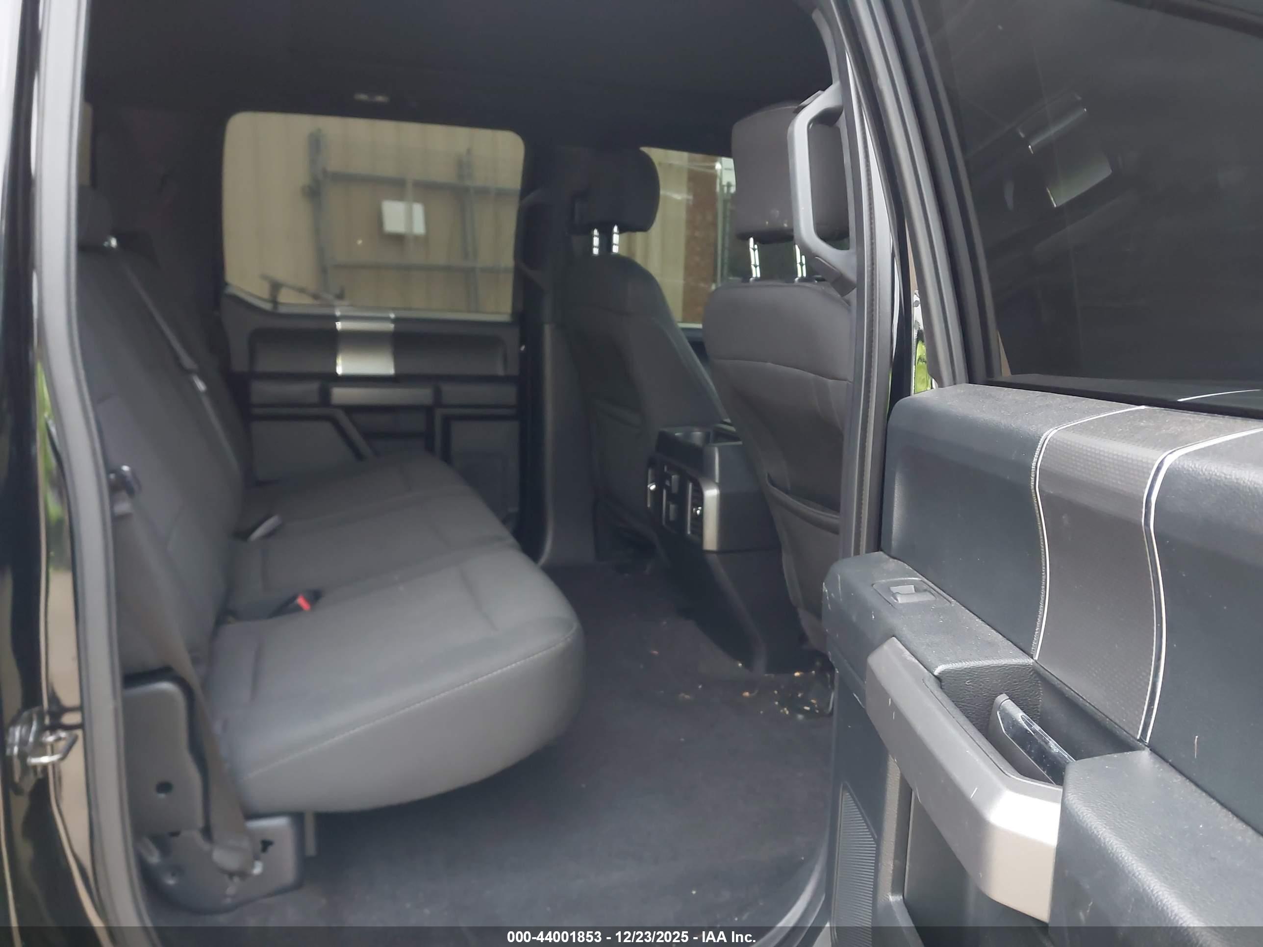 FORD F-150 image 8