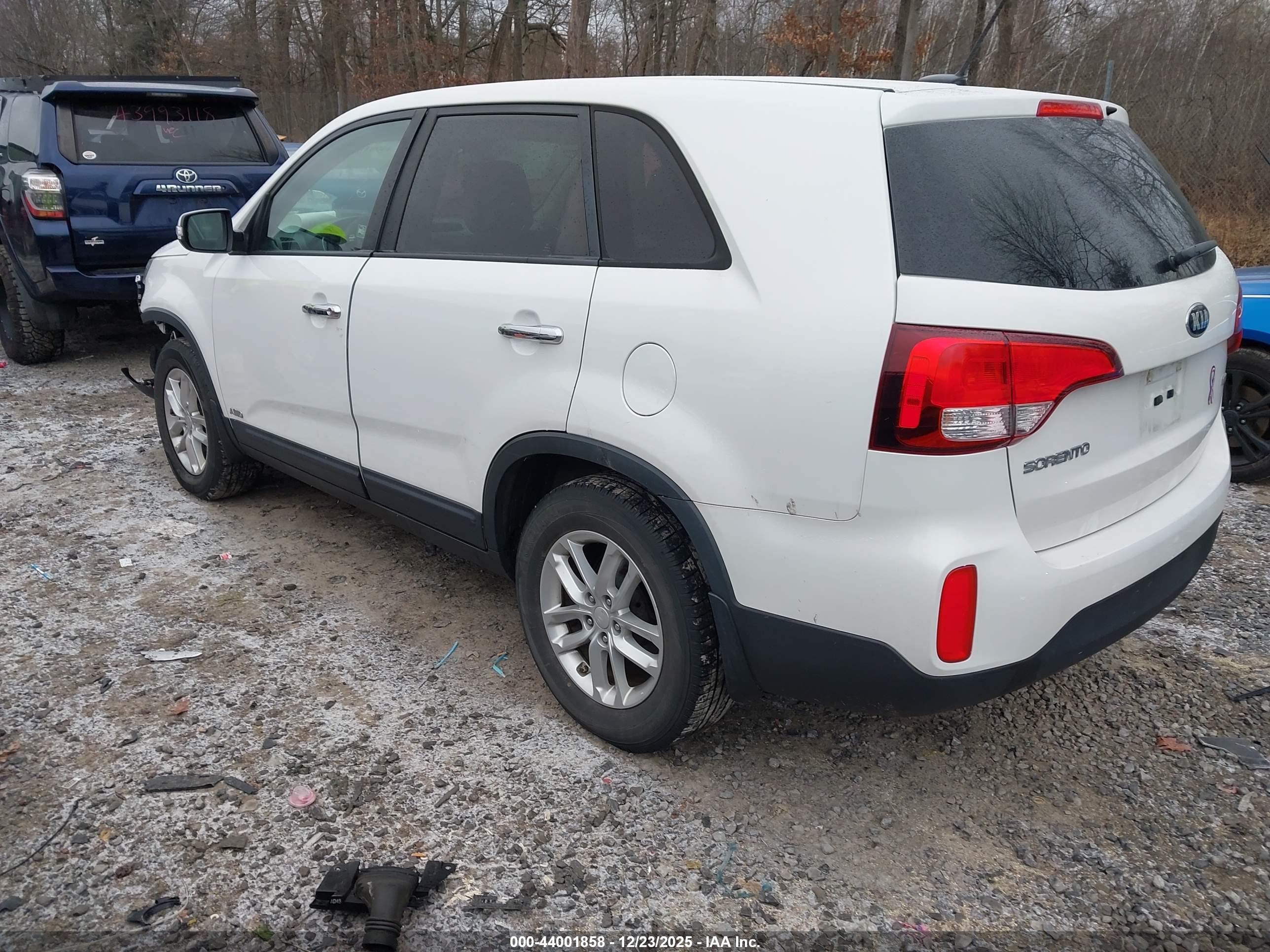 KIA SORENTO image 3