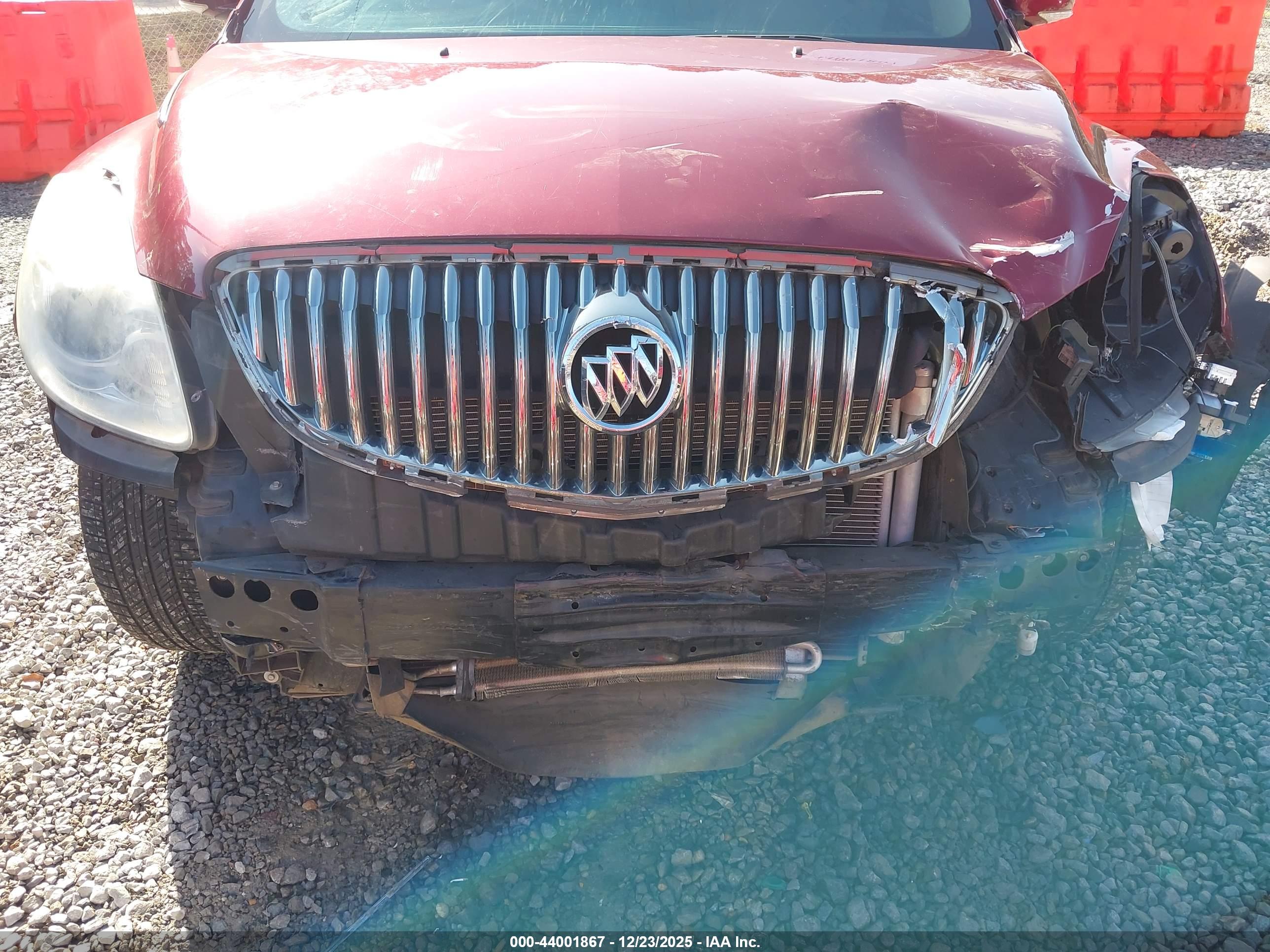 BUICK ENCLAVE image 6