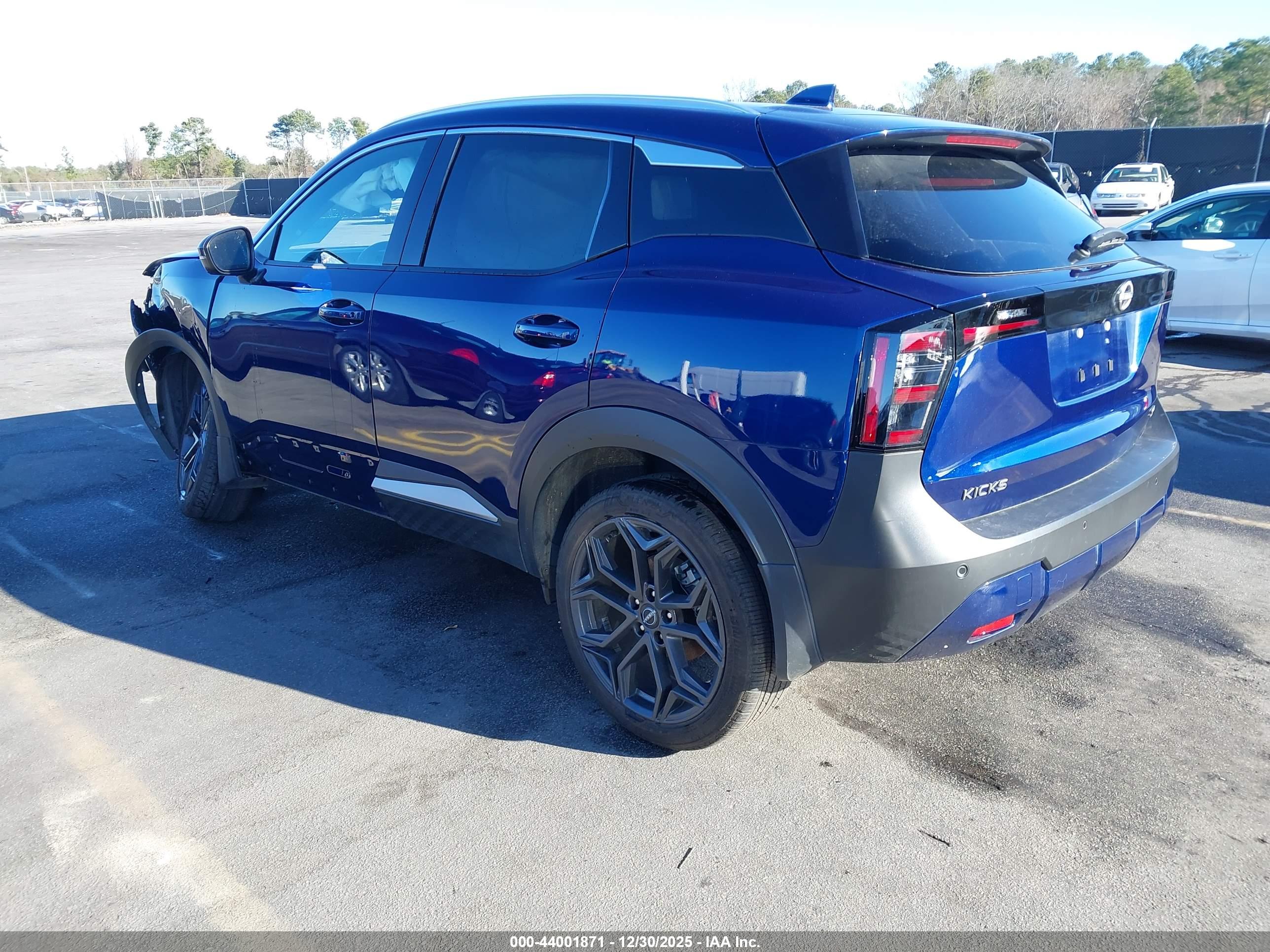 NISSAN KICKS image 3