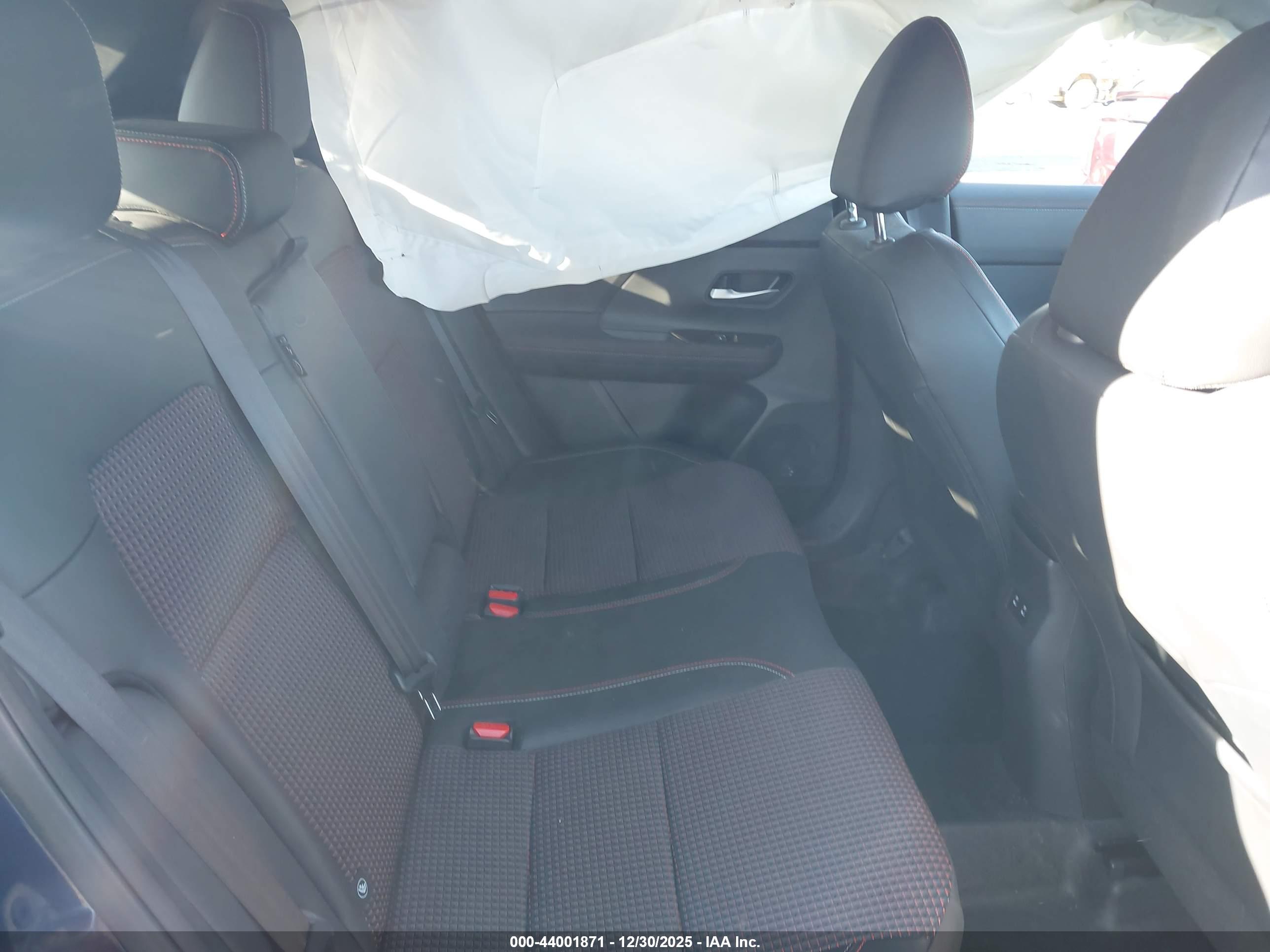 NISSAN KICKS image 8