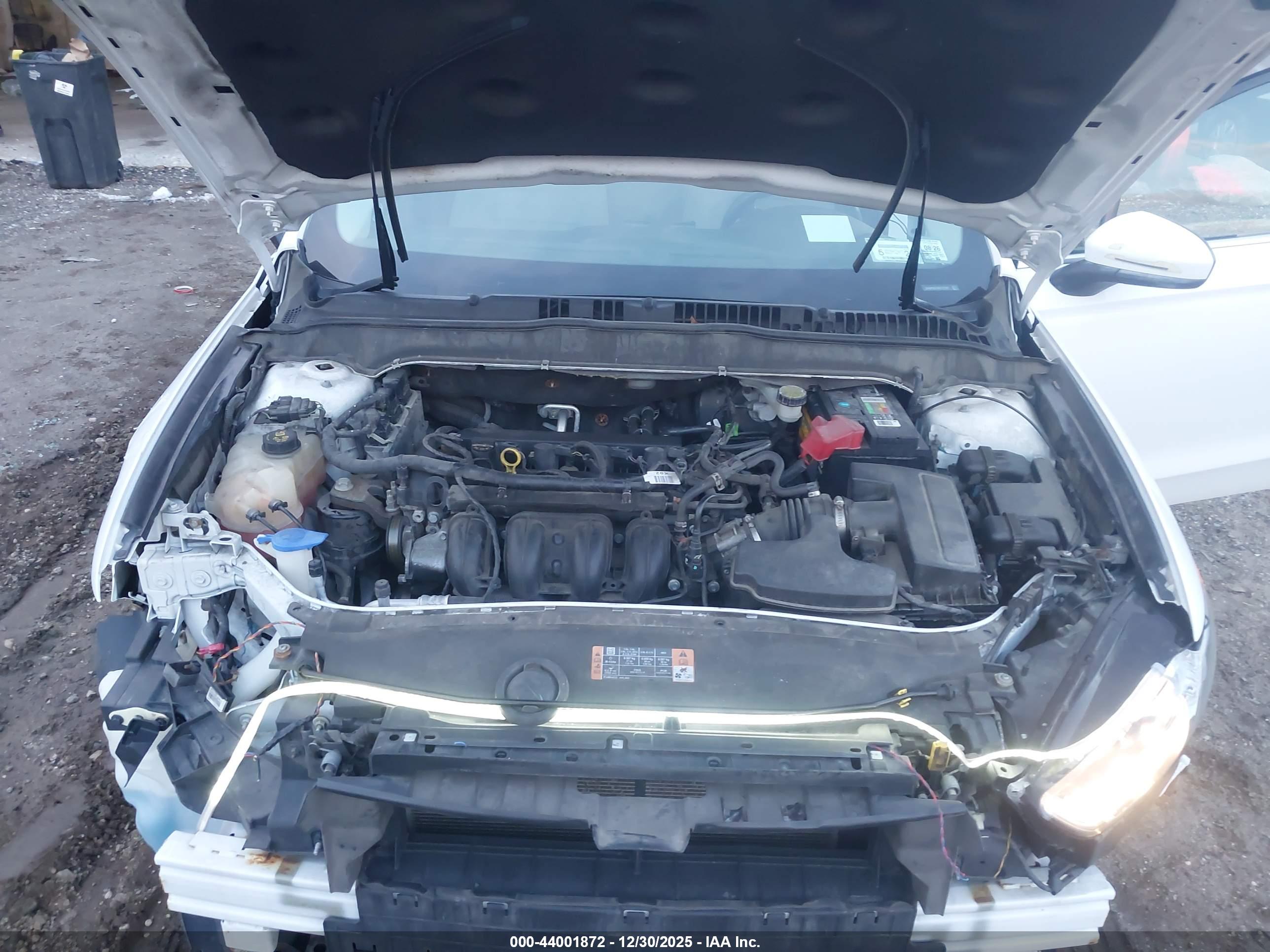 FORD FUSION image 10