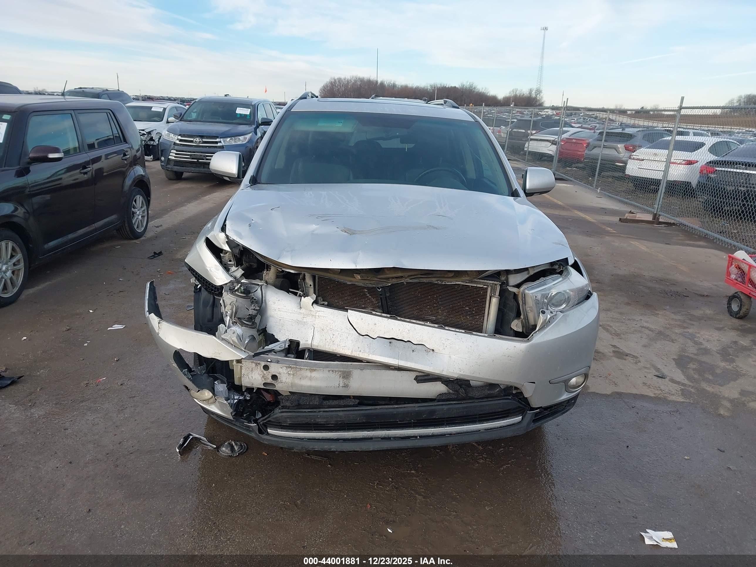 TOYOTA HIGHLANDER image 6