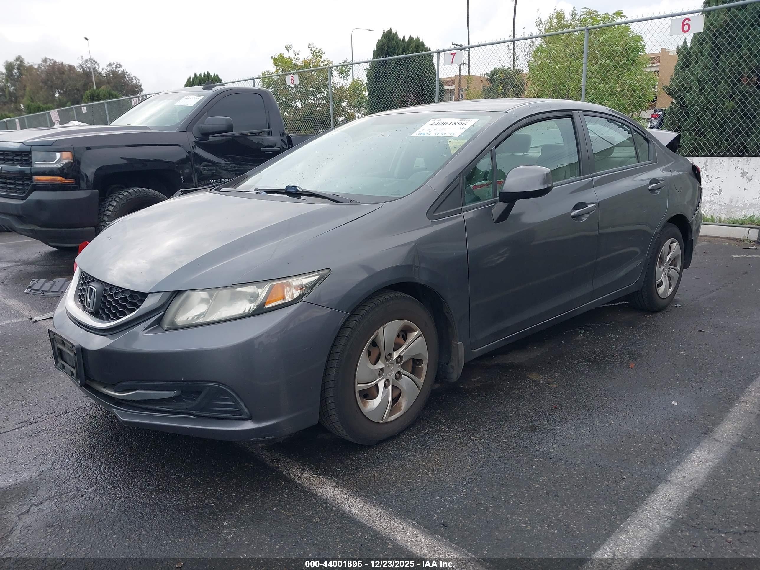 HONDA CIVIC image 2