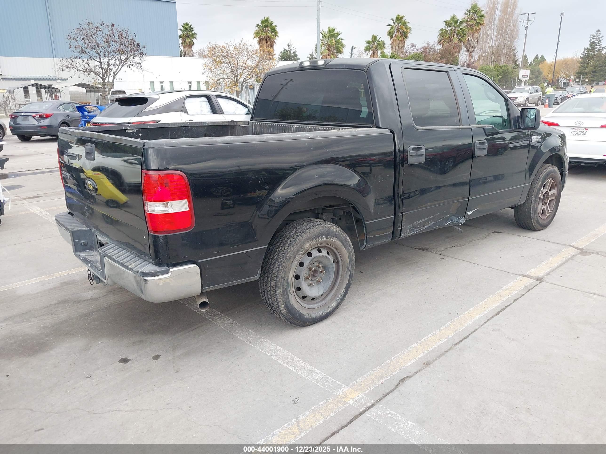 FORD F-150 image 4