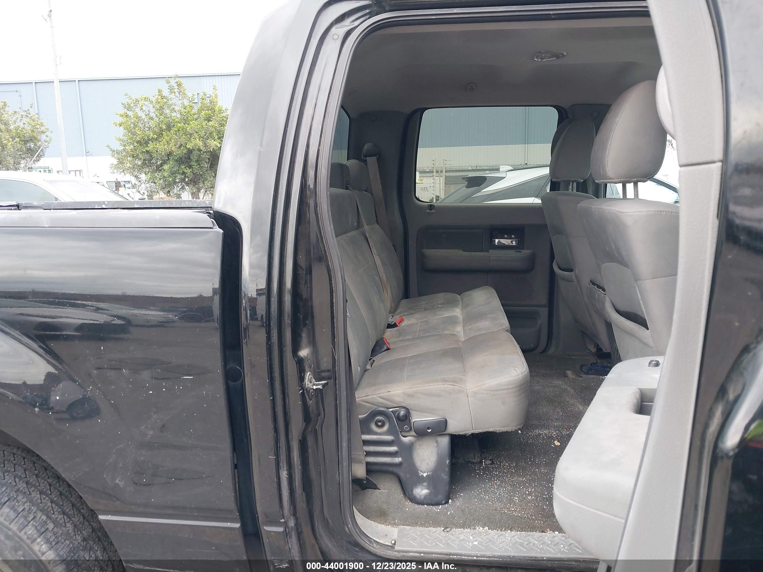 FORD F-150 image 8
