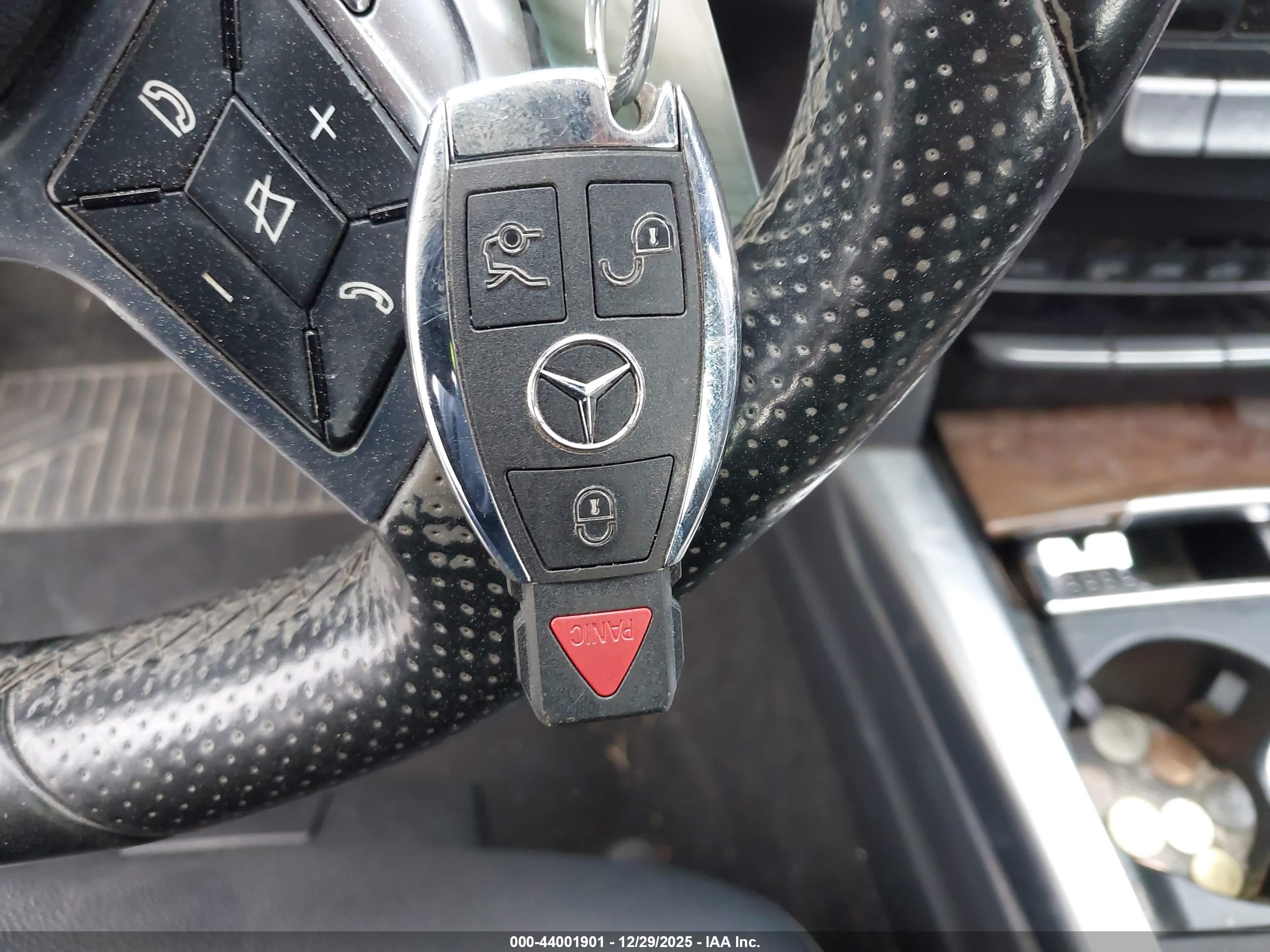 MERCEDES-BENZ E image 11