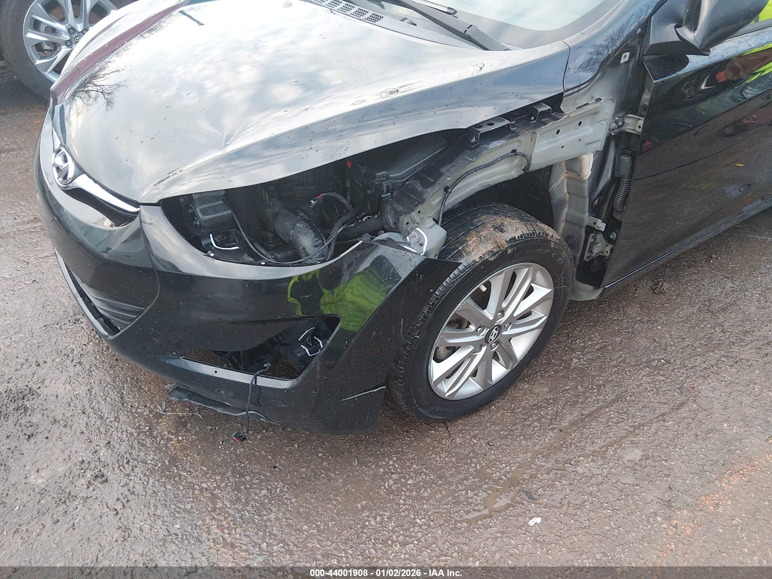 HYUNDAI ELANTRA image 6