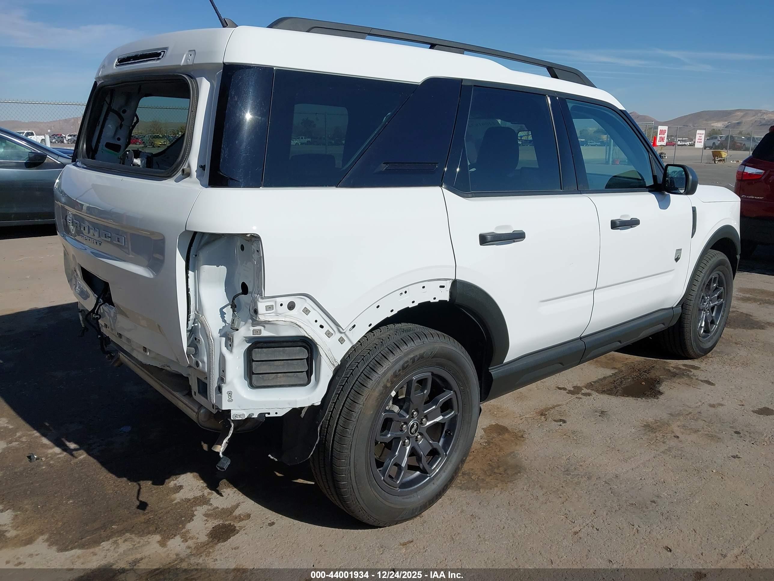 FORD BRONCO image 4