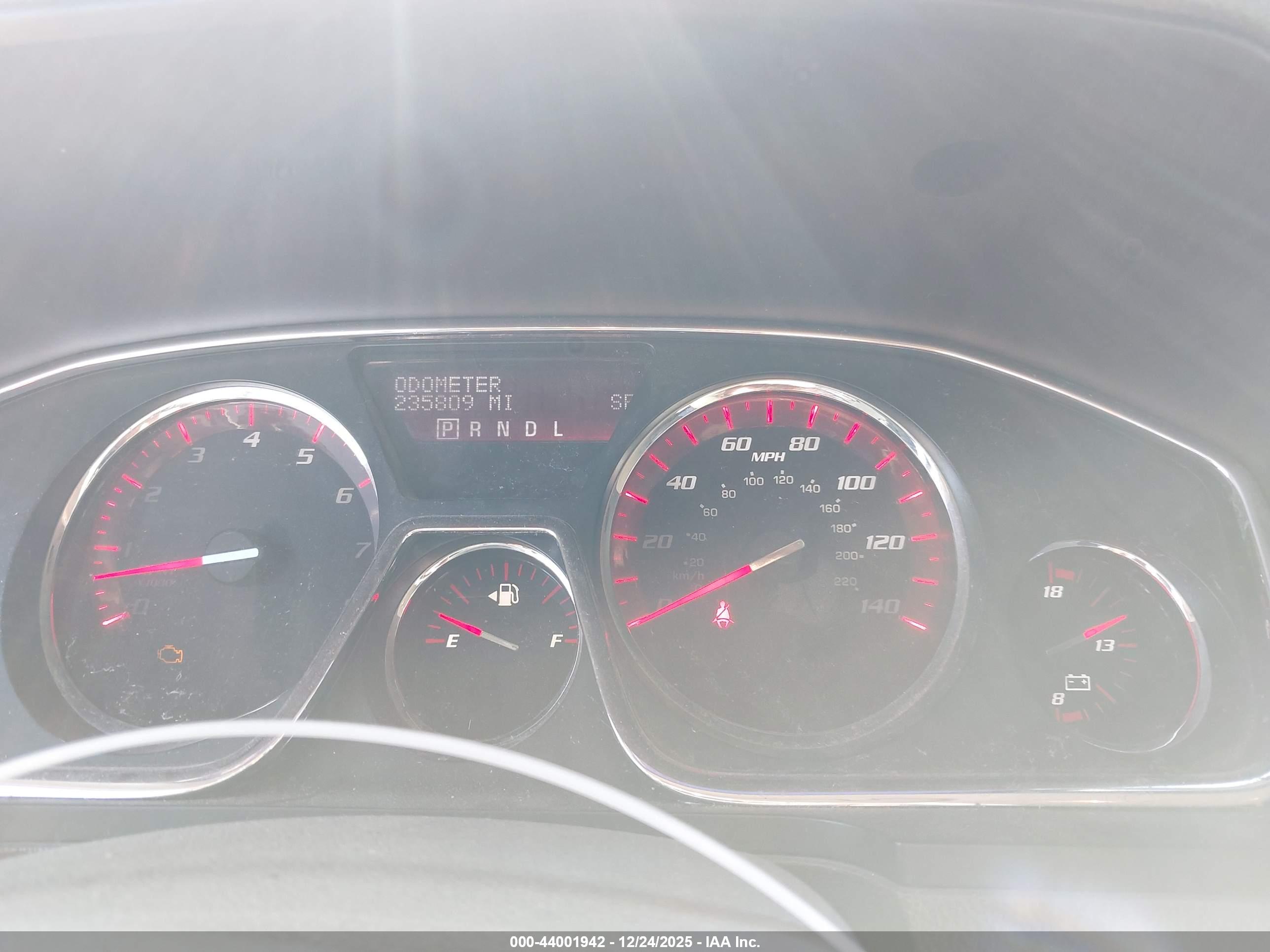 GMC ACADIA image 7