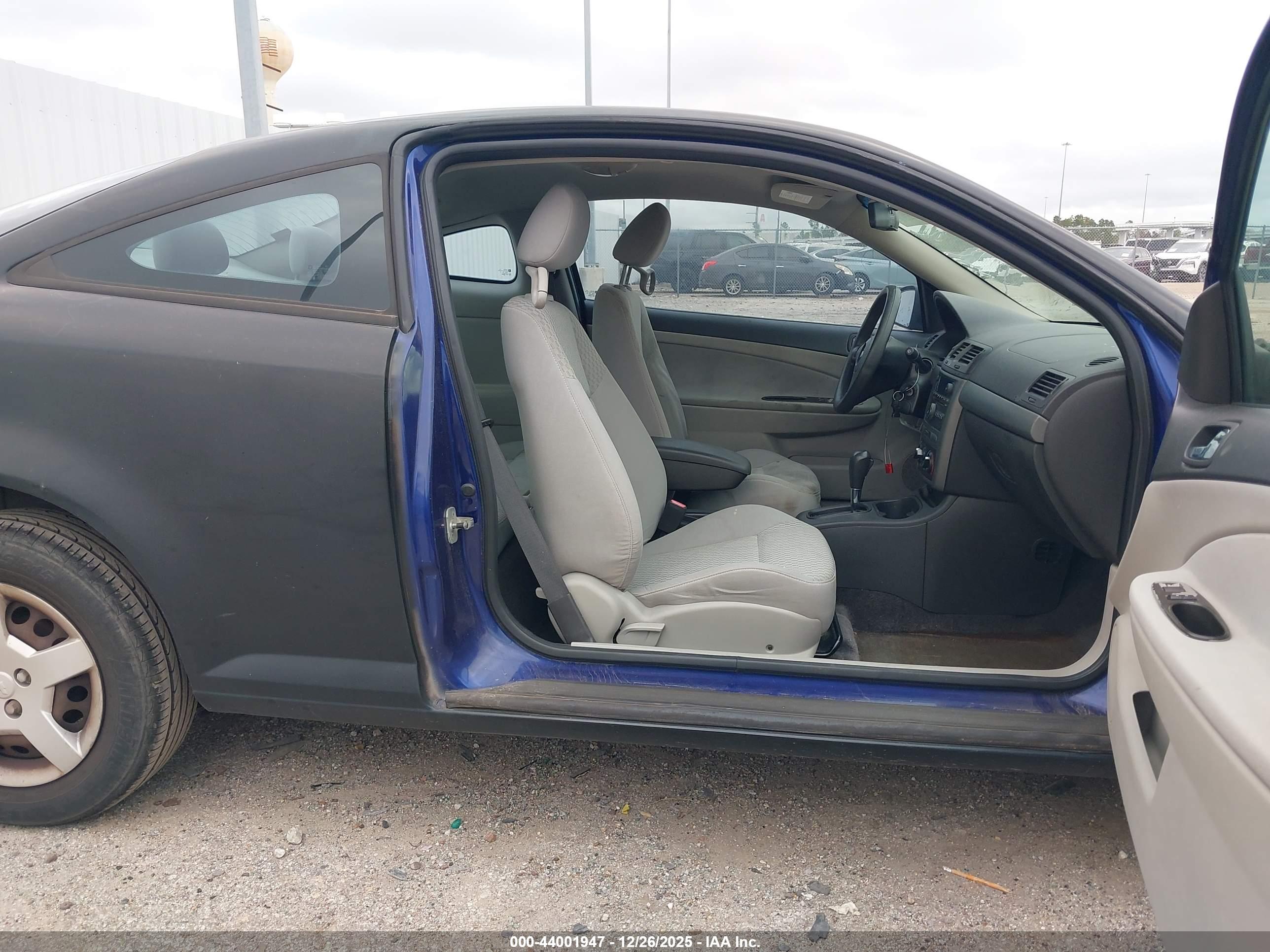 CHEVROLET COBALT image 5
